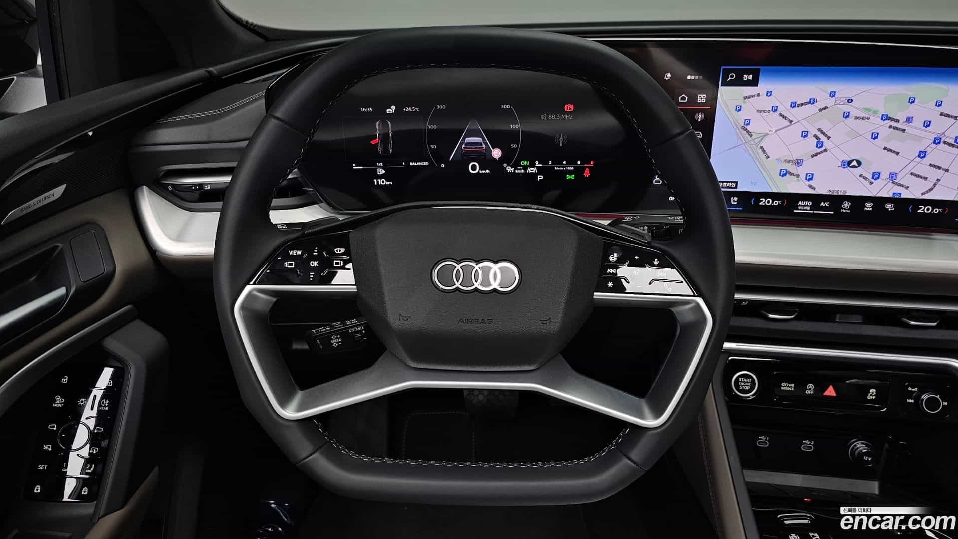 Q5 Audi 2025.11-OPTION-016