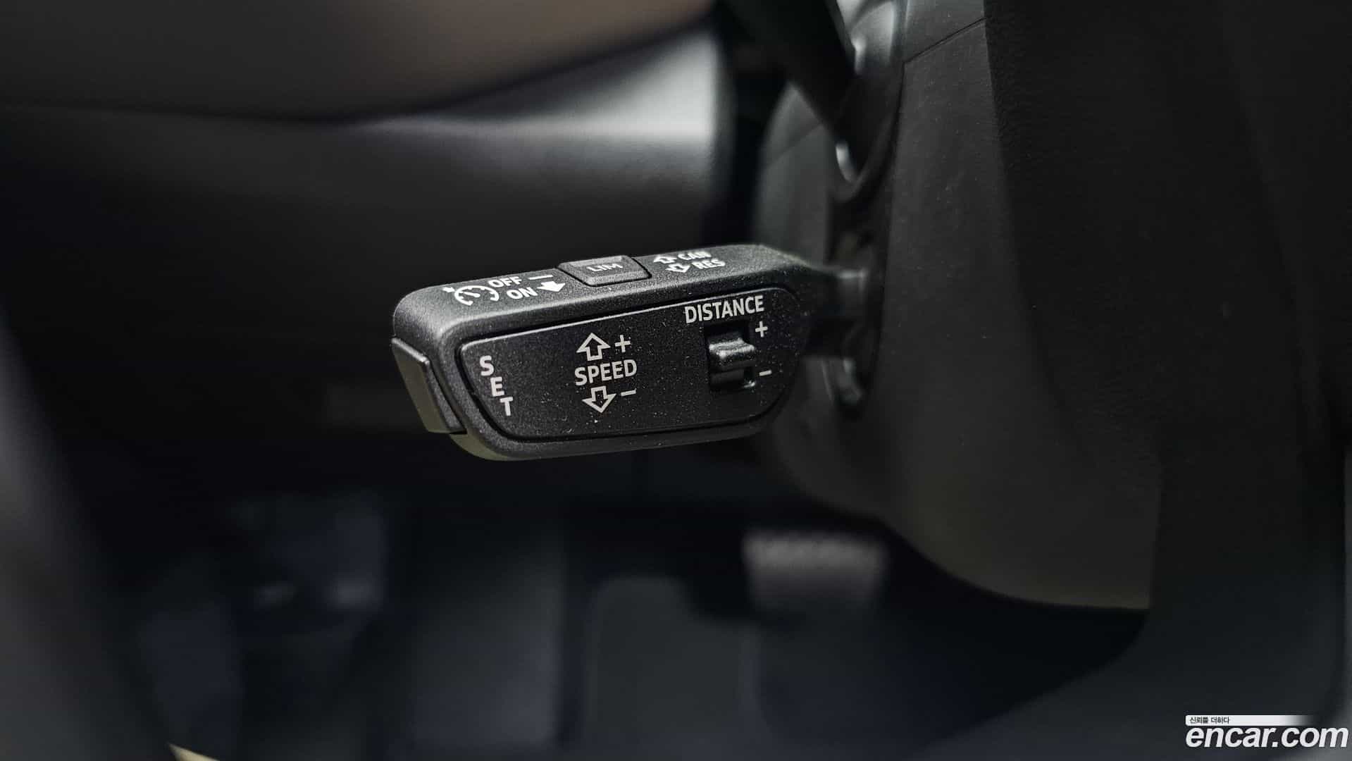 Q5 Audi 2025.11-OPTION-045