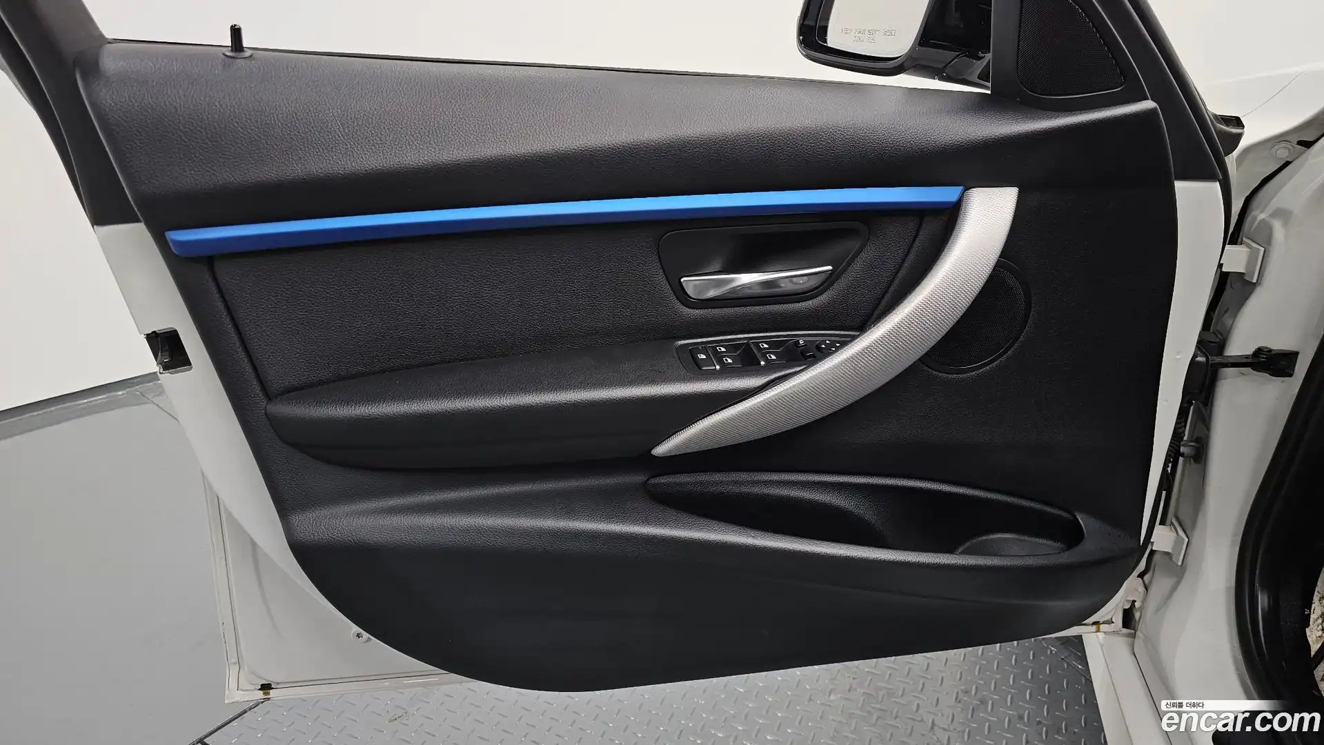 3-Series BMW 2017.9-INNER-034