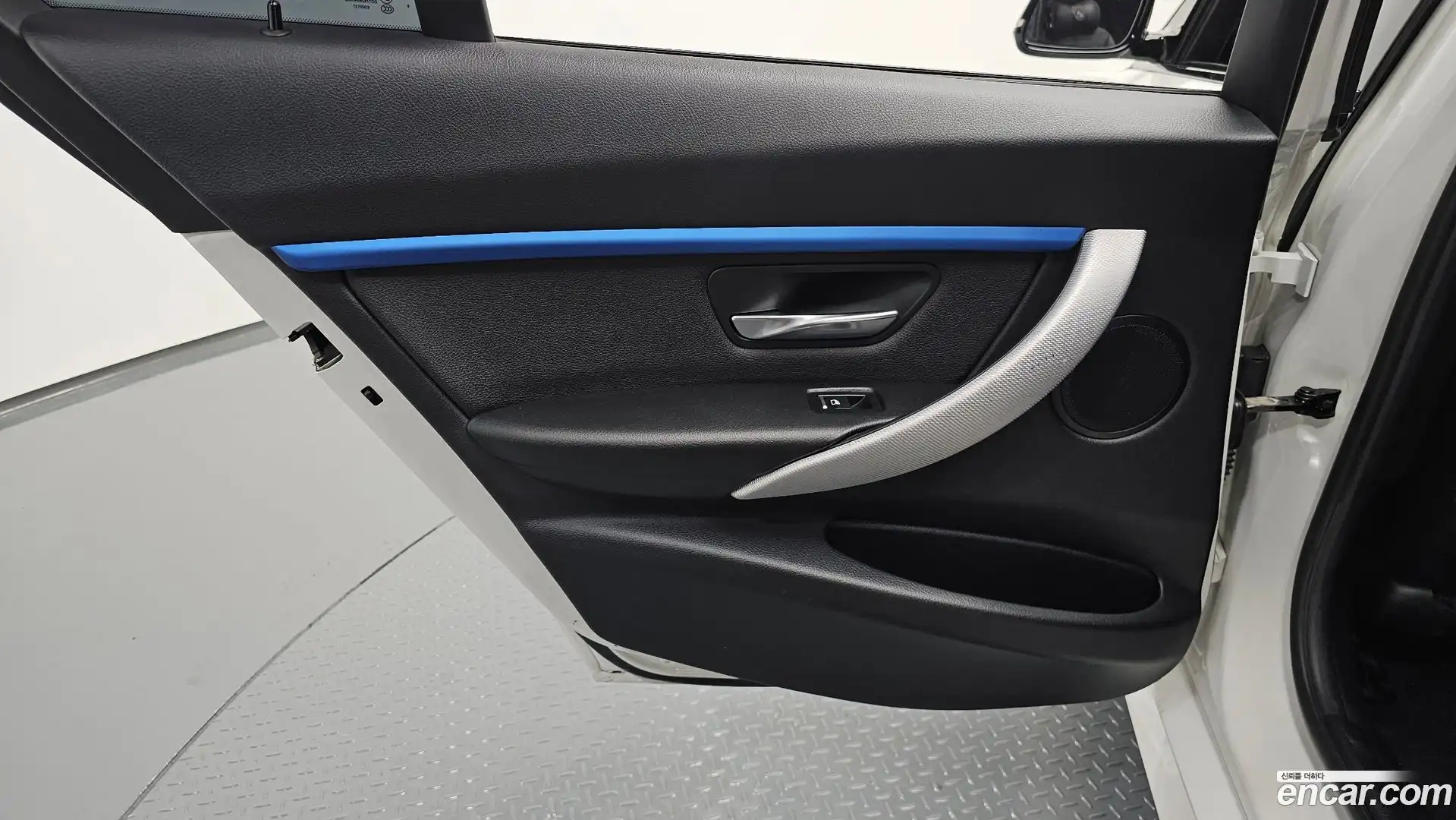 3-Series BMW 2017.9-INNER-035