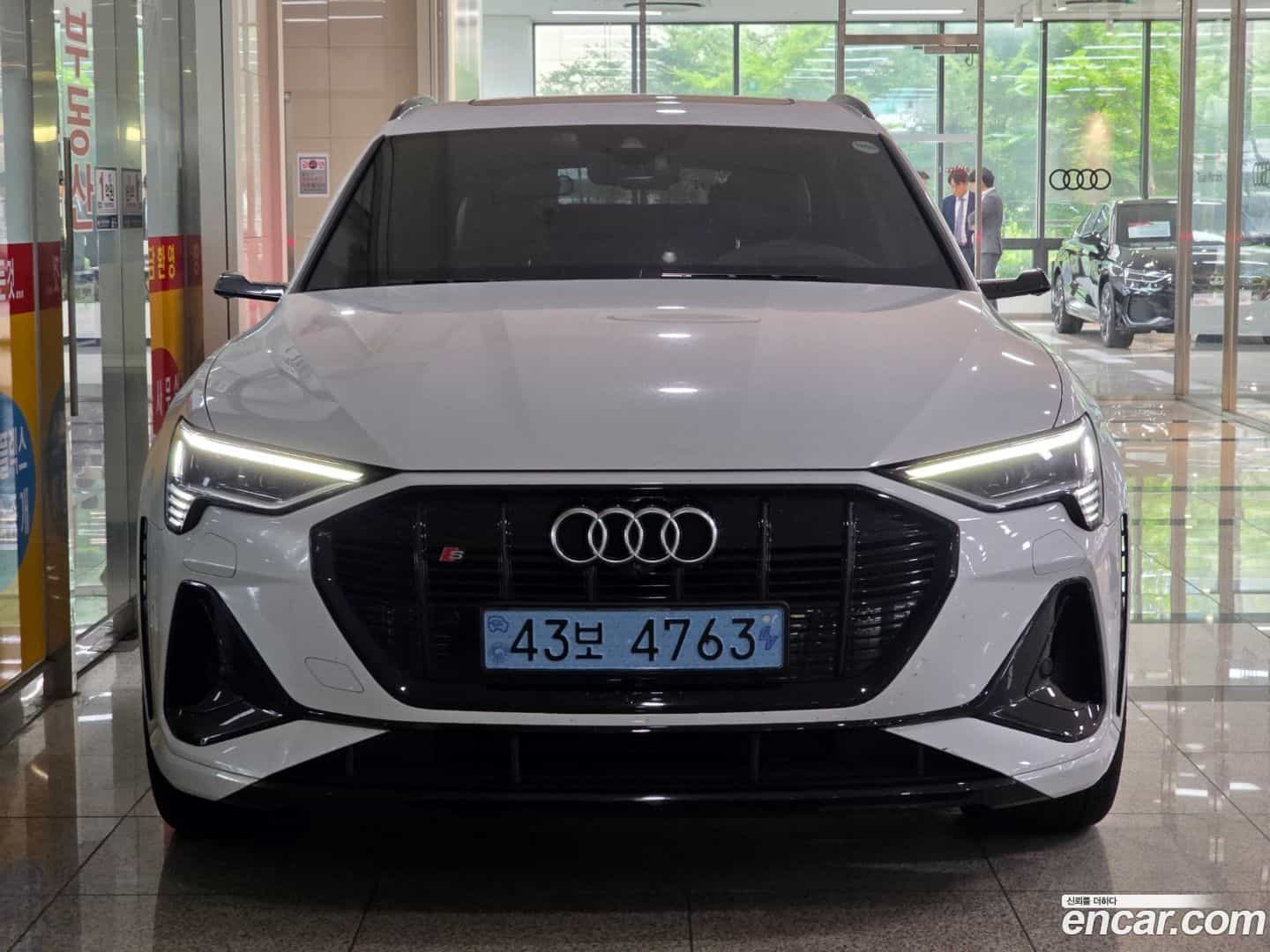 e-tron Audi 2023.3-OUTER-002