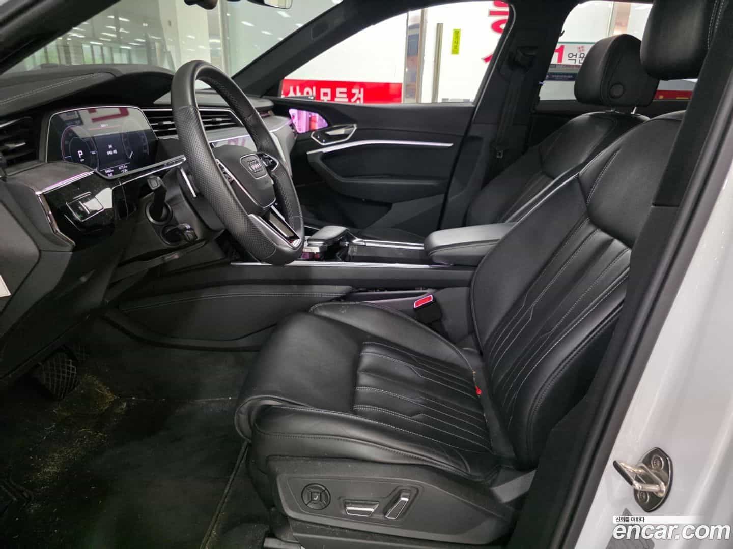 e-tron Audi 2023.3-OUTER-005