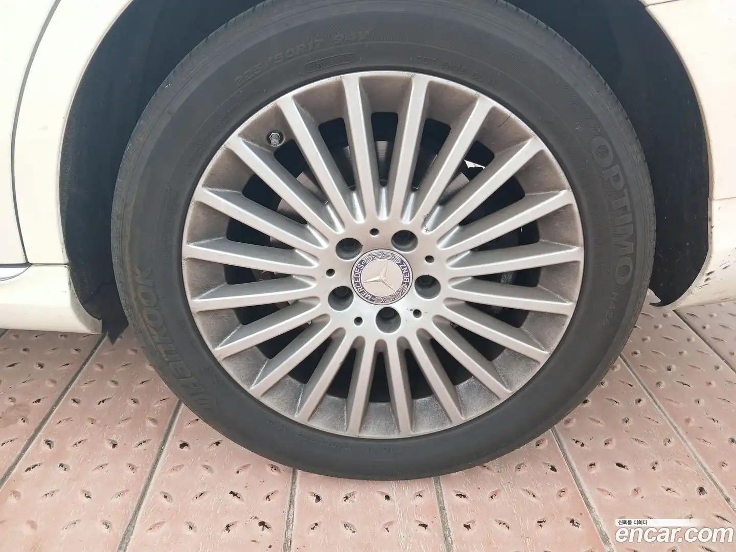C-Class Mercedes-Benz 2016.7-OPTION-024