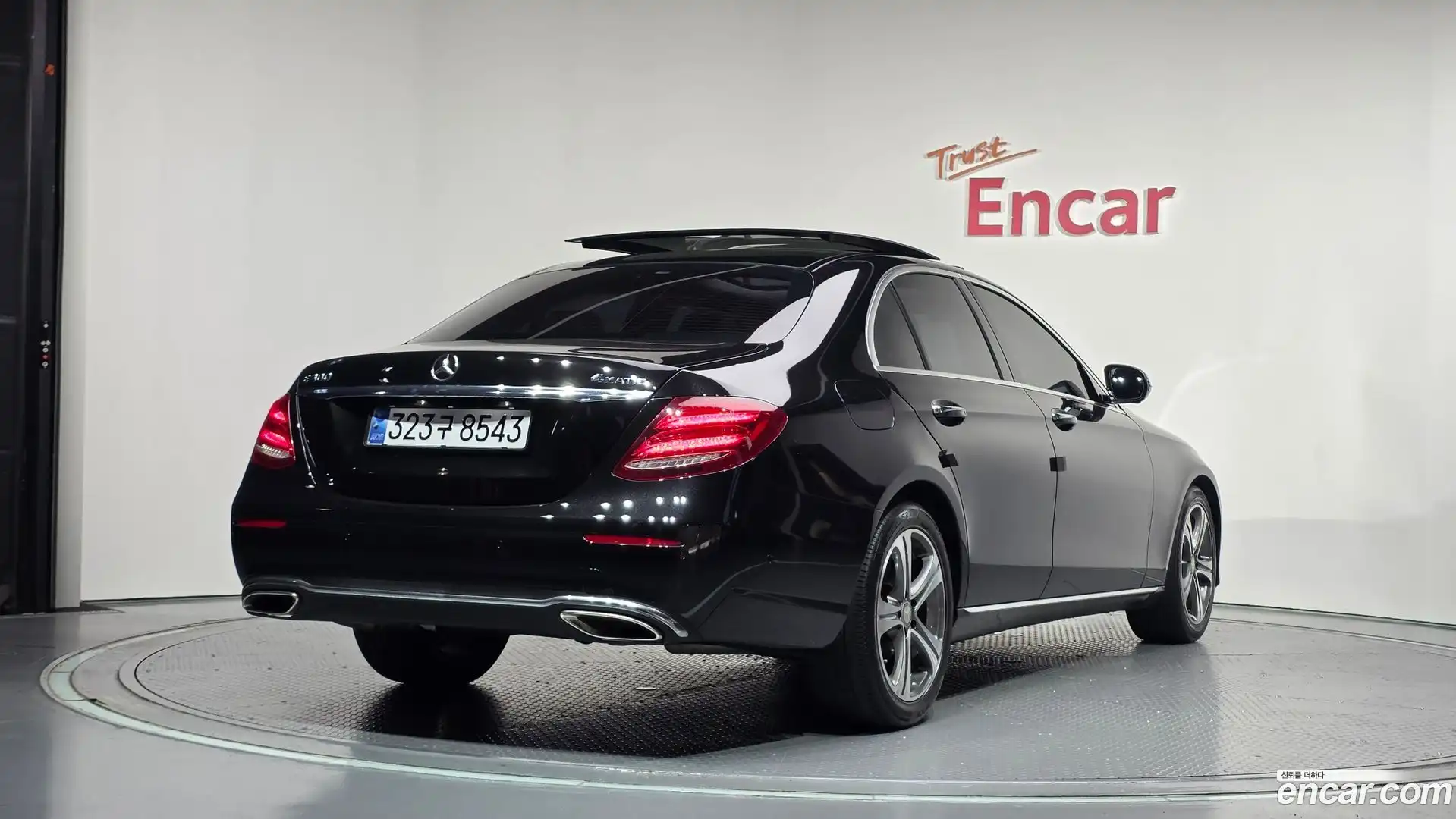 E-Class Mercedes-Benz 2016.8-OUTER-002