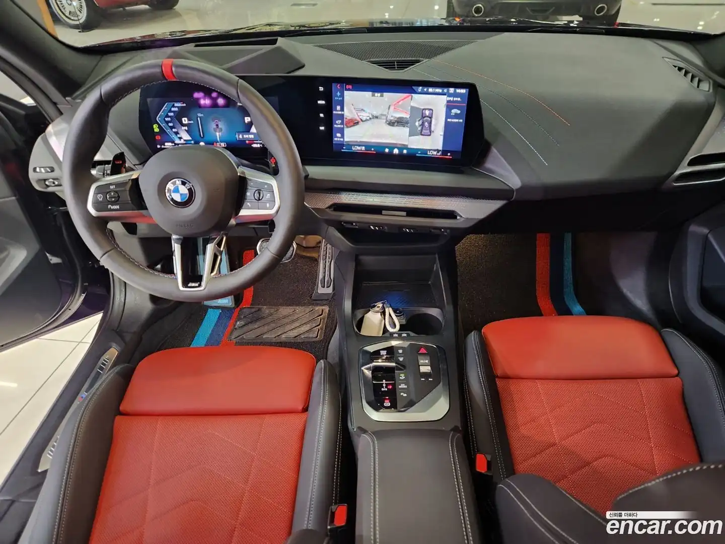 2-Series BMW 2025.10-INNER-007