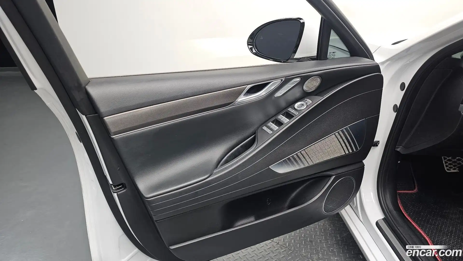 G80 Genesis 2021.11-INNER-034