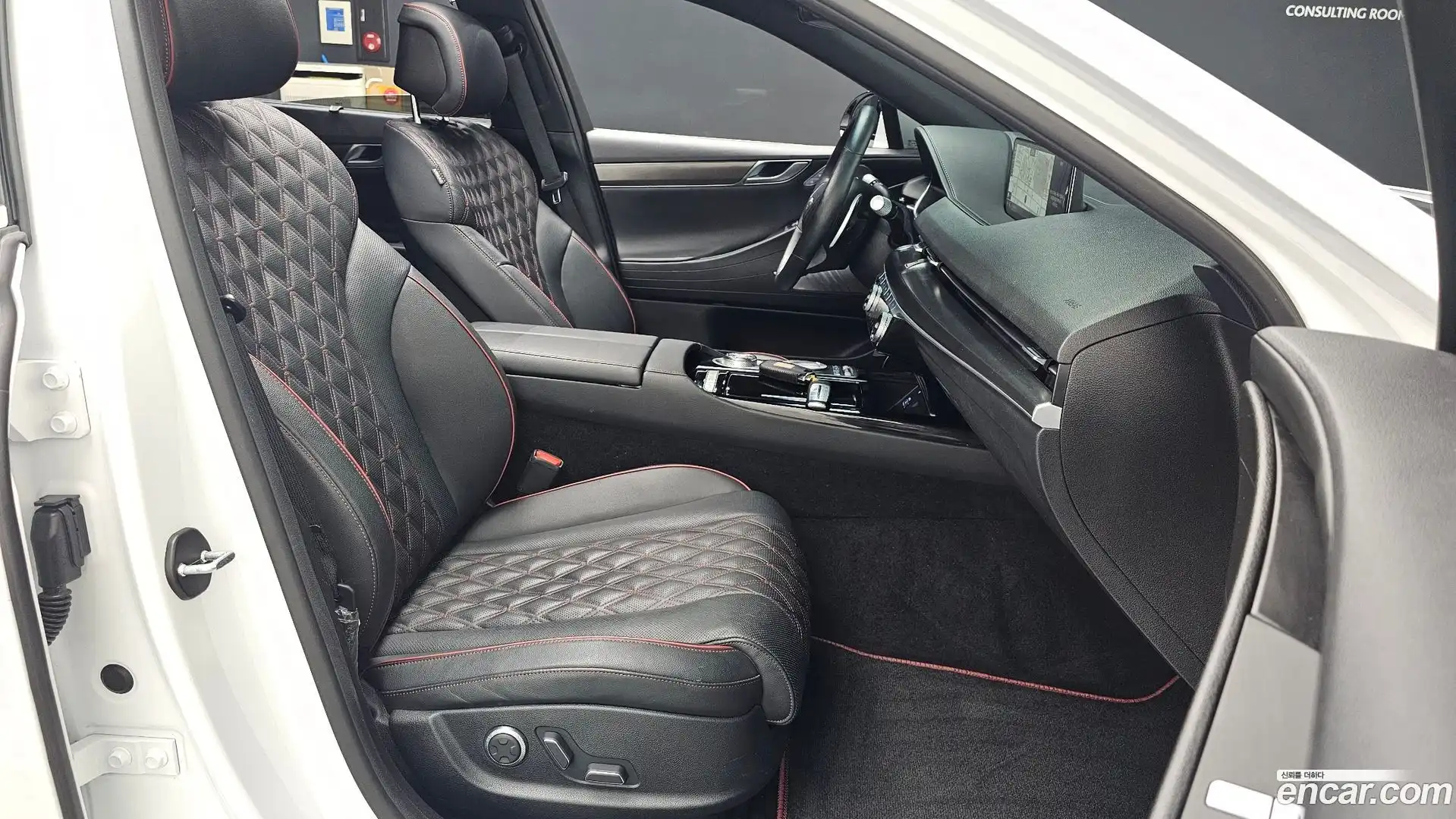 G80 Genesis 2021.11-INNER-036