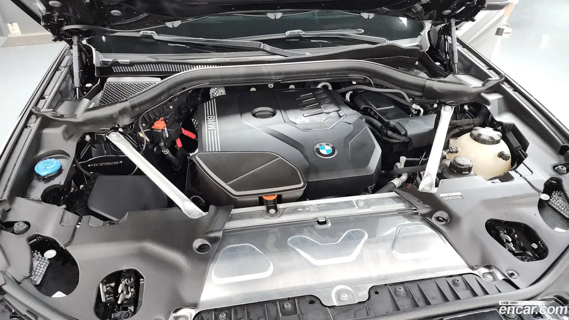 X4 BMW 2023.11-OUTER-006