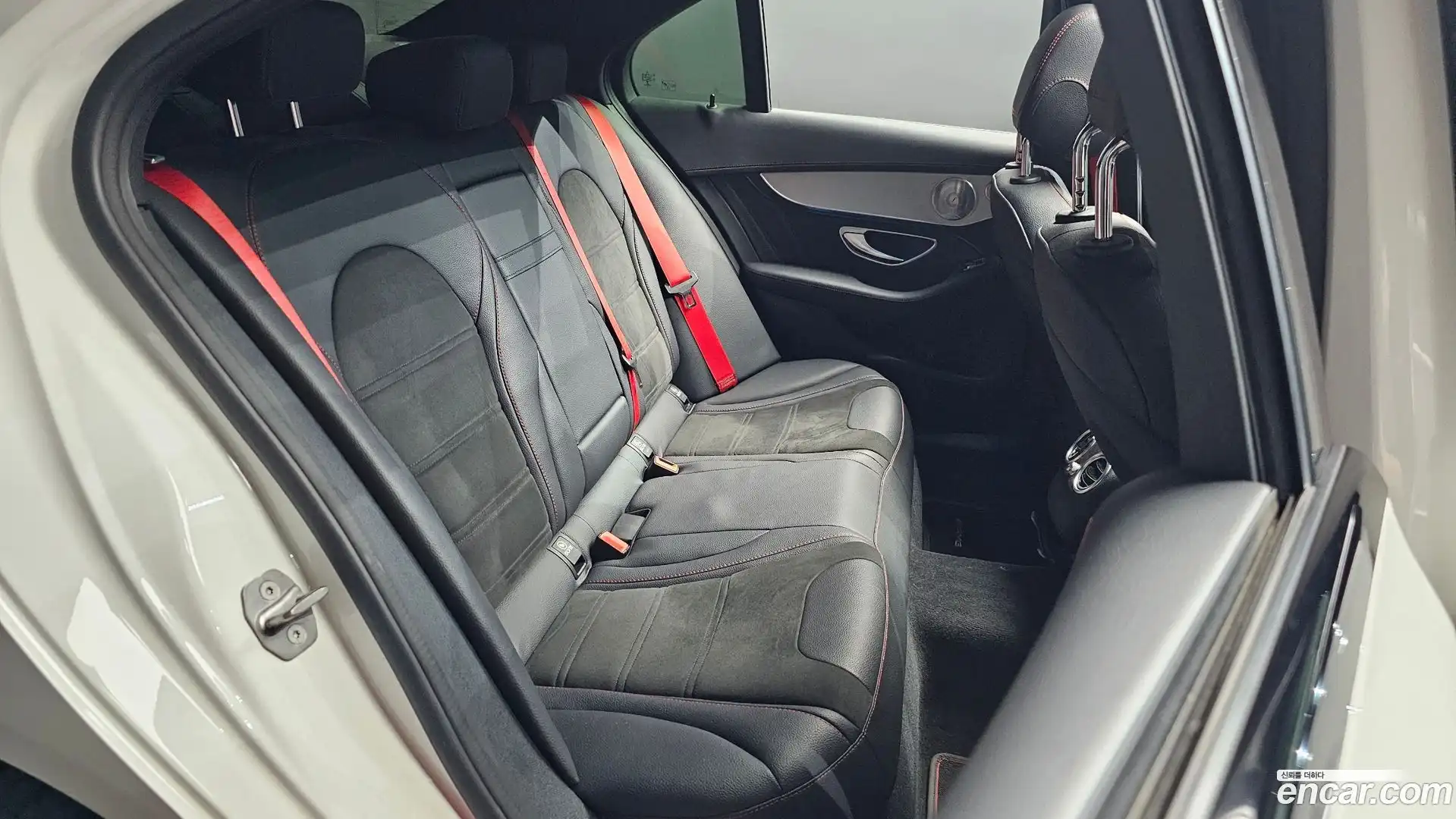 C-Class Mercedes-Benz 2017.11-OPTION-015