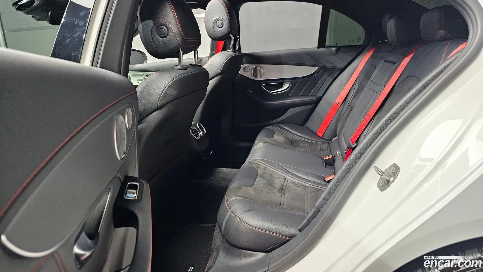 C-Class Mercedes-Benz 2017.11-OPTION-016