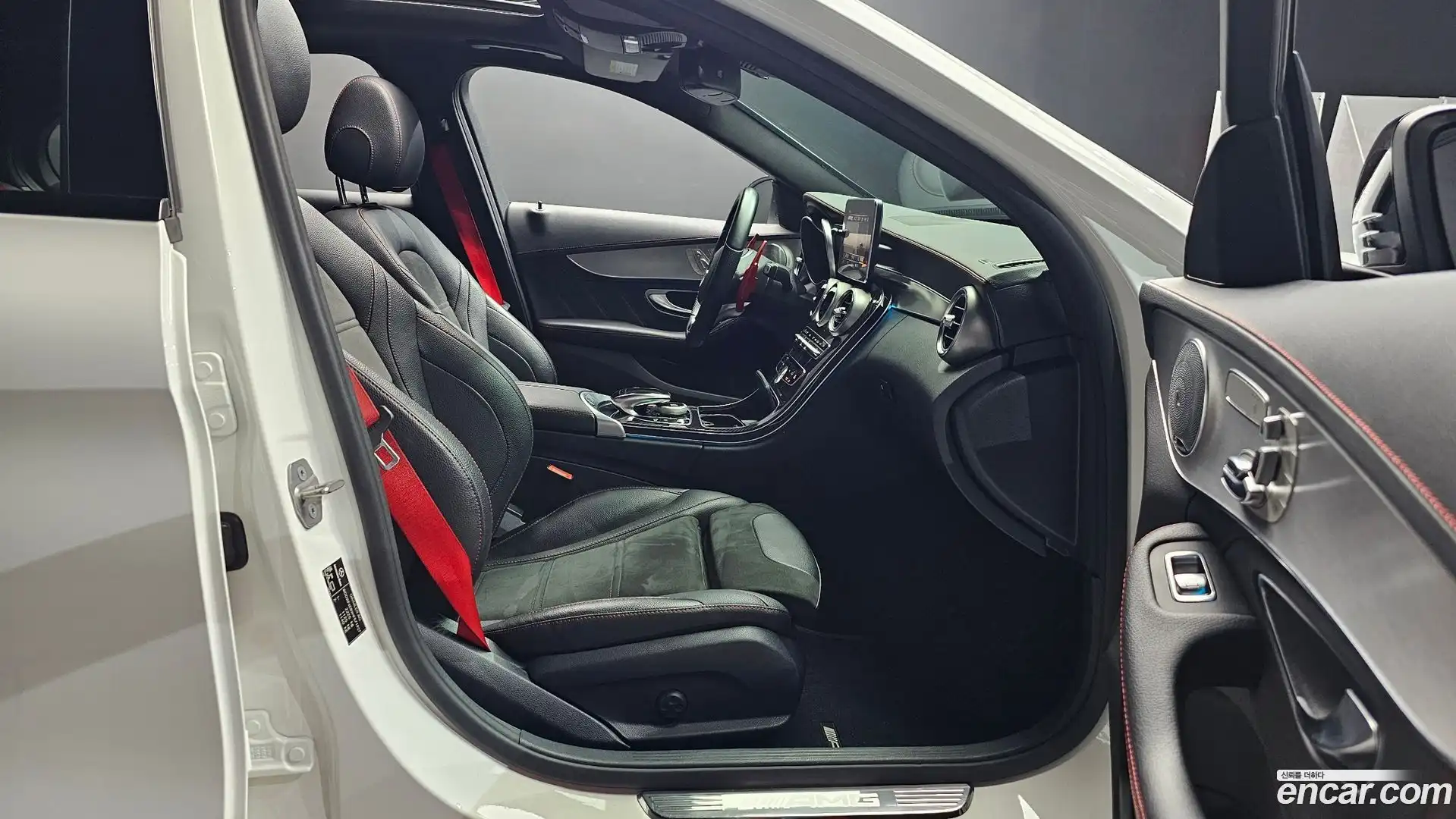 C-Class Mercedes-Benz 2017.11-INNER-036