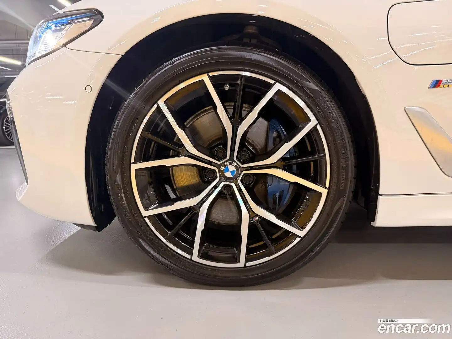 5-Series BMW 2021.5-OPTION-024