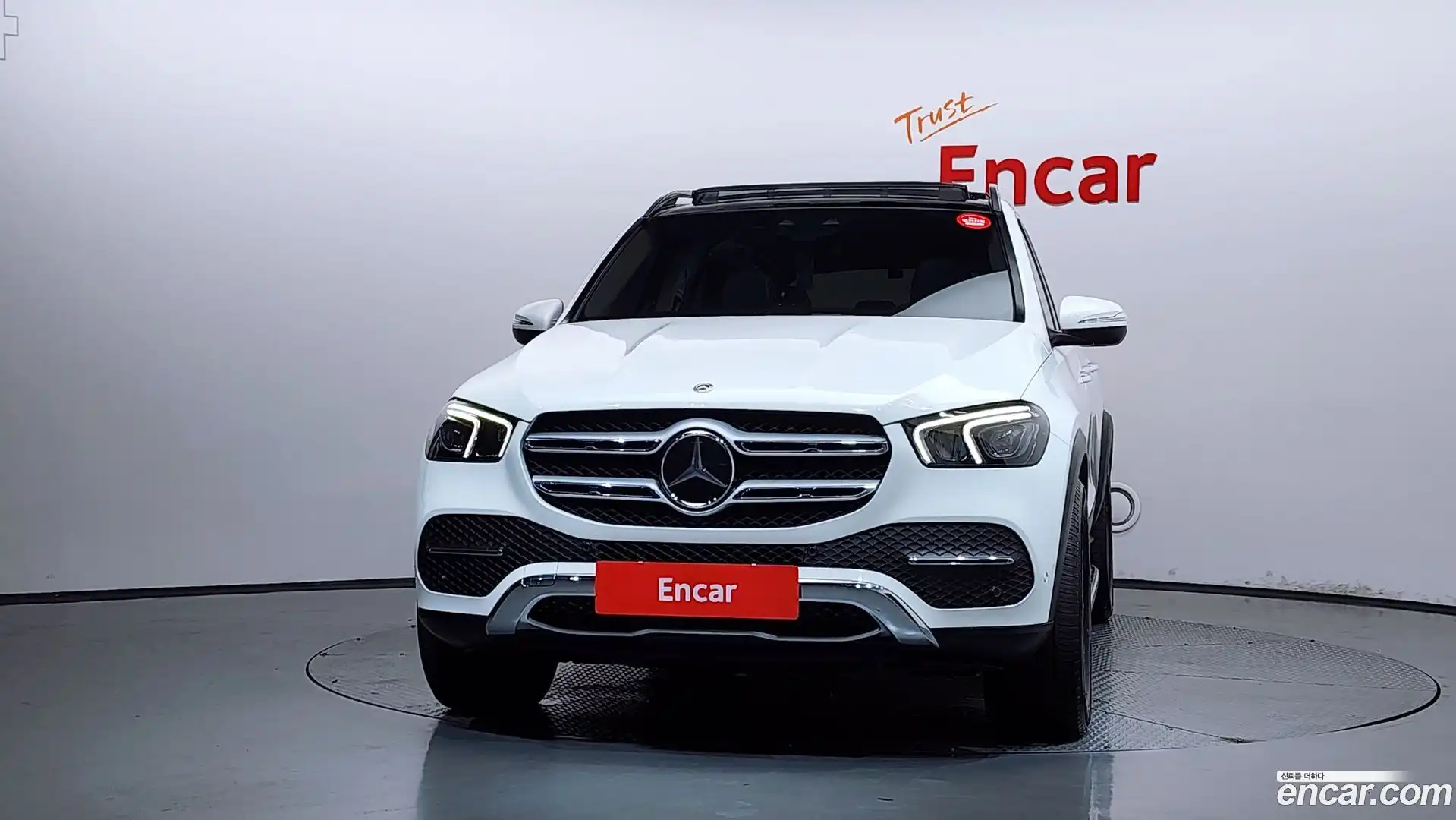 GLE-Class Mercedes-Benz 2021.4-OUTER-003