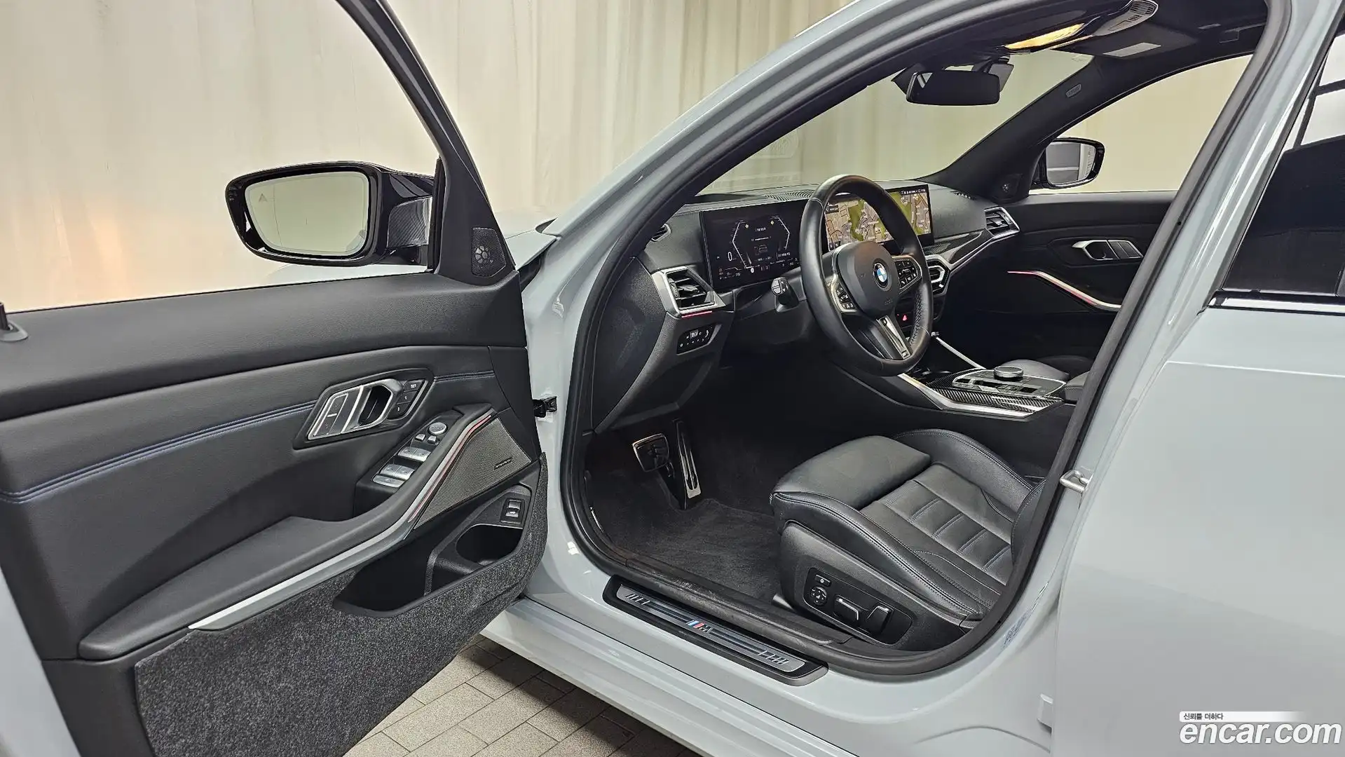 3-Series BMW 2024.8-INNER-010