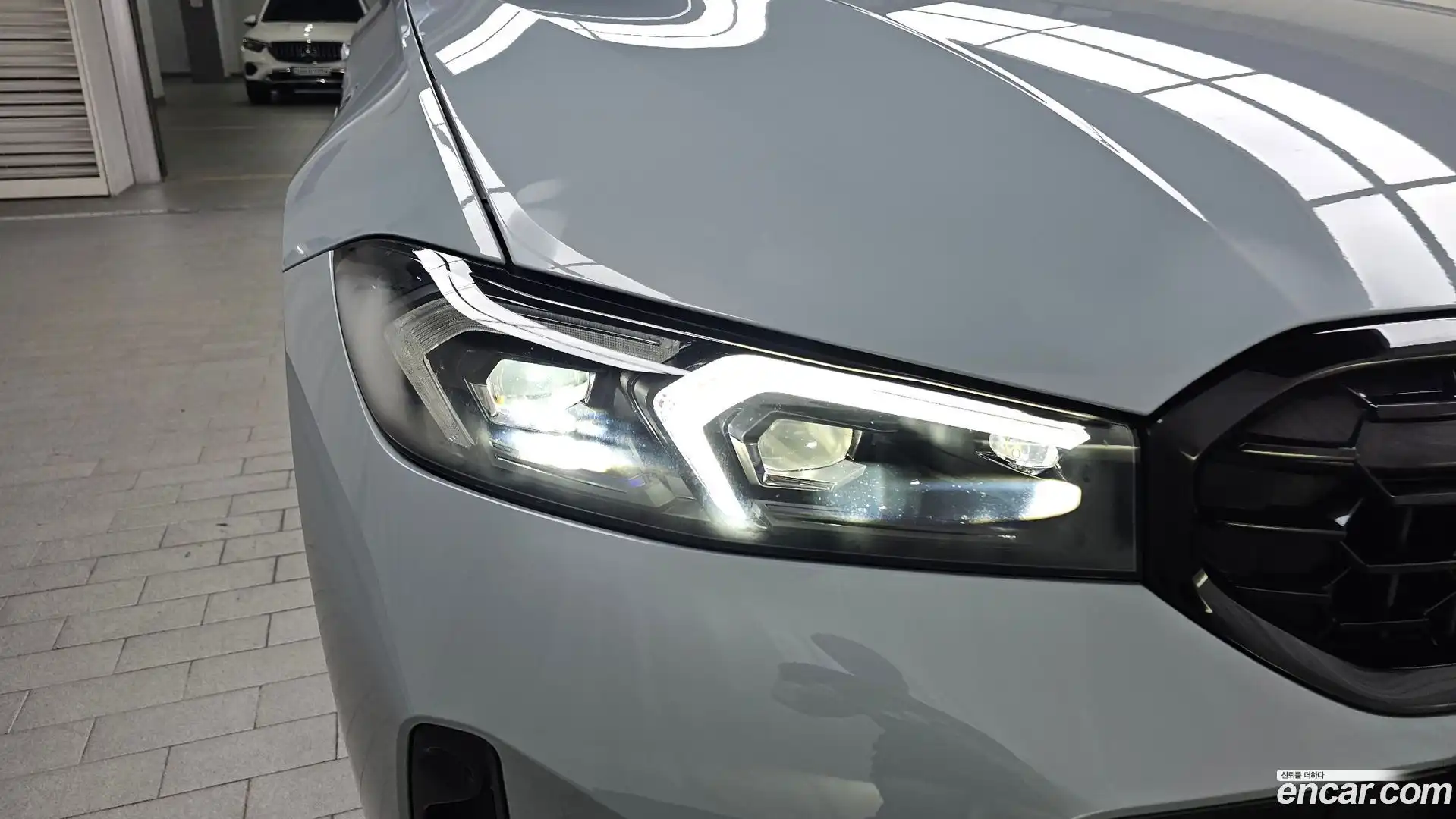 3-Series BMW 2024.8-OUTER-032