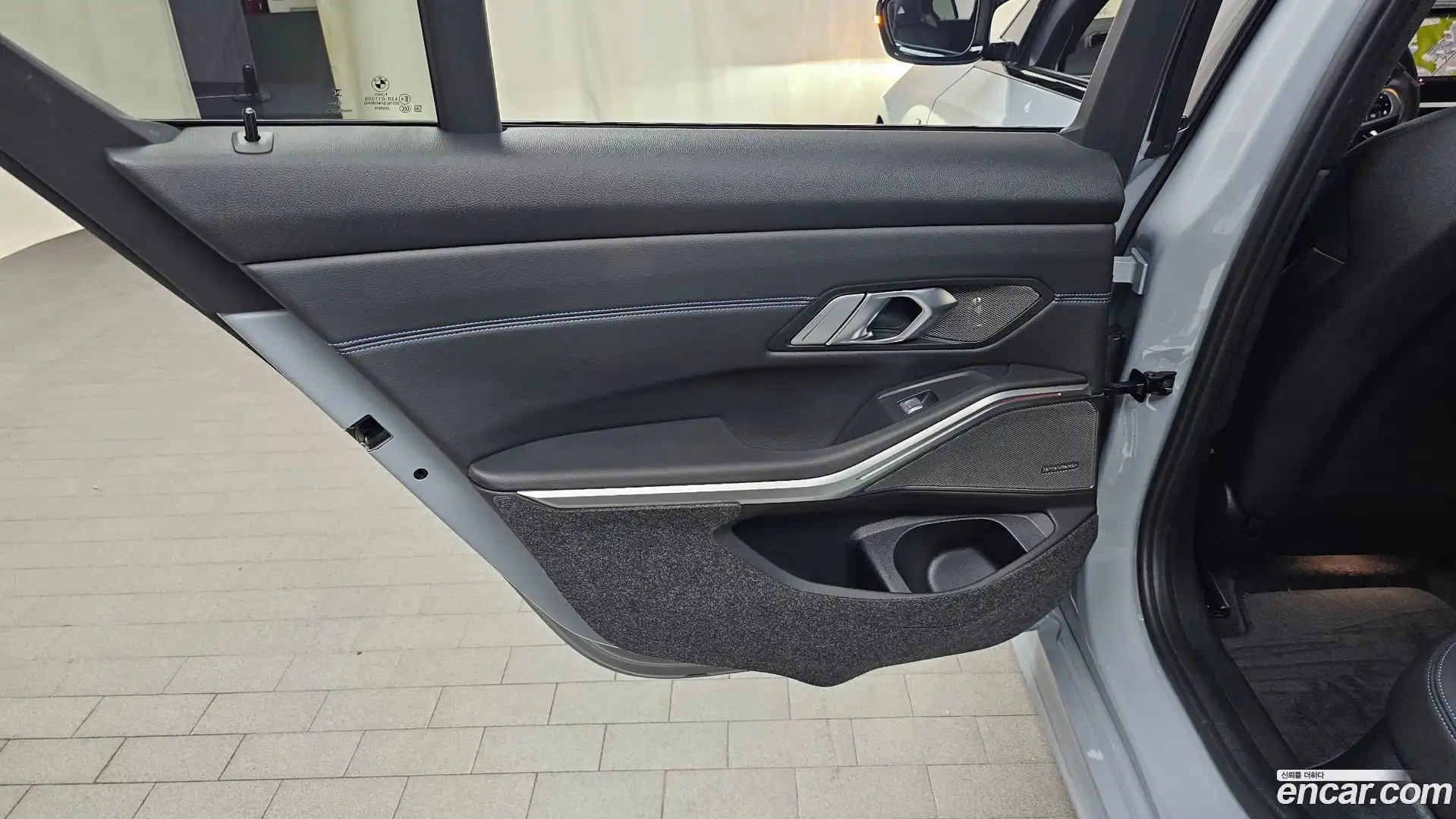3-Series BMW 2024.8-INNER-035