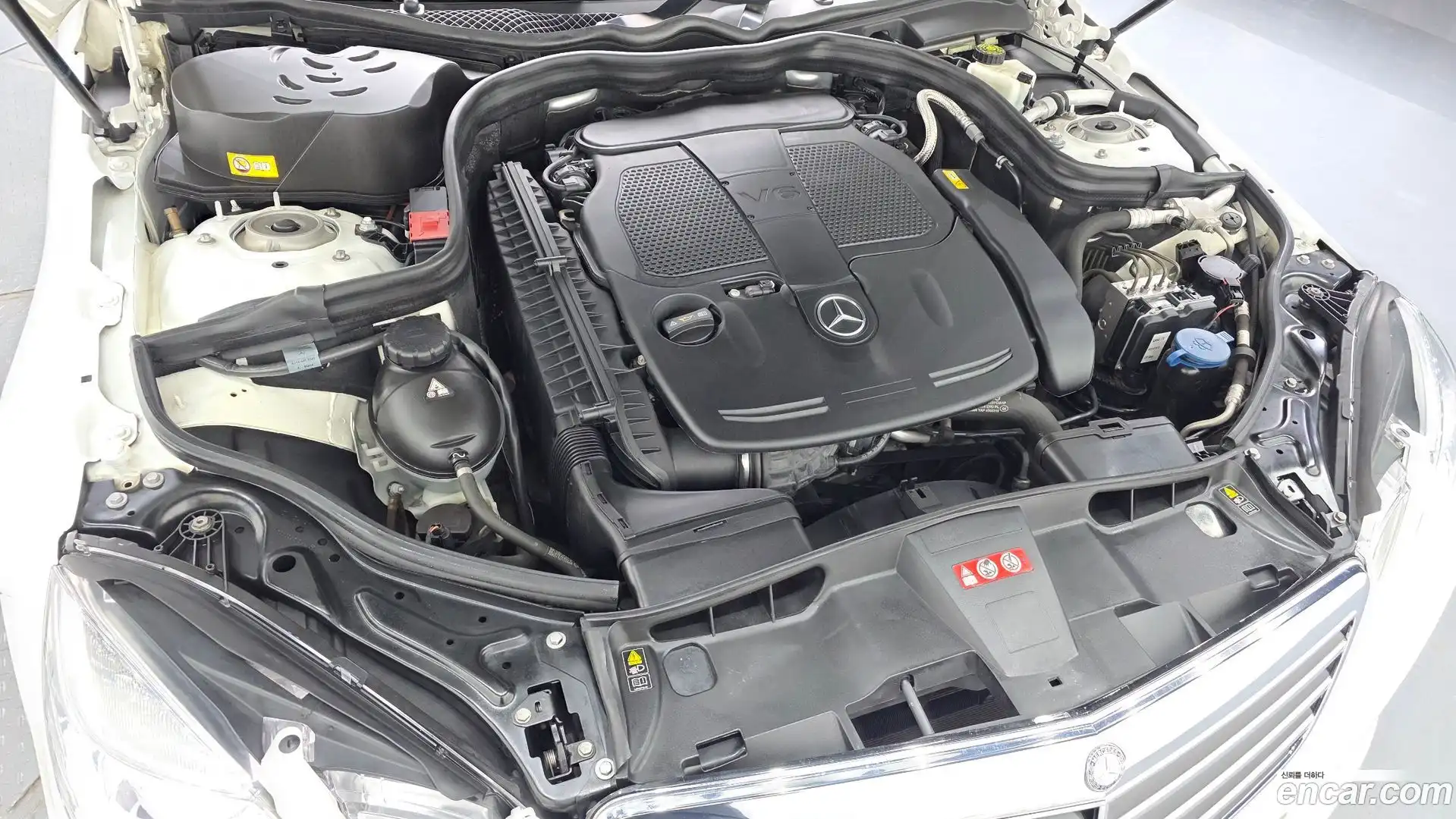 E-Class Mercedes-Benz 2013.2-OUTER-006