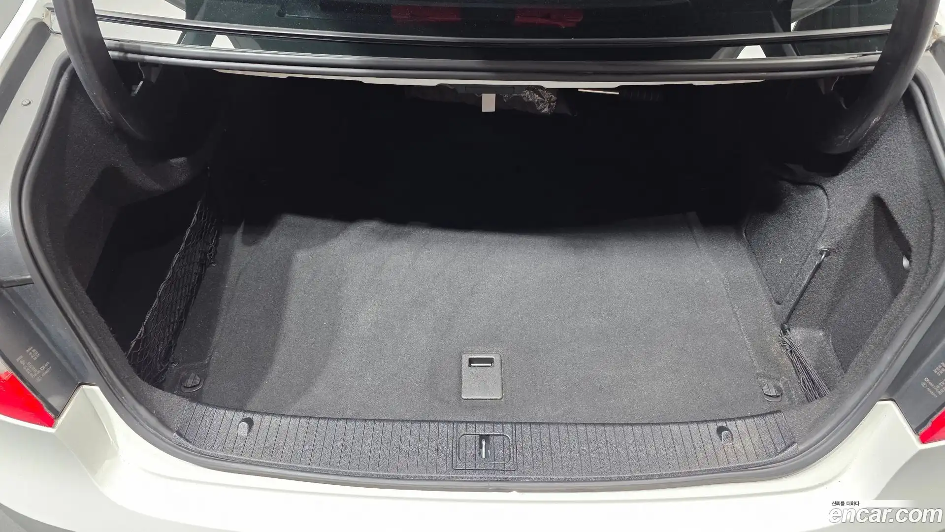 E-Class Mercedes-Benz 2013.2-OPTION-024