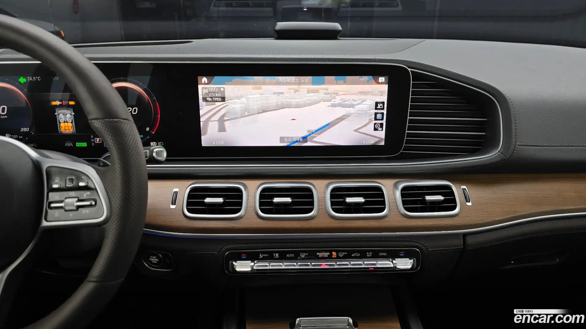 GLE-Class Mercedes-Benz 2020.4-OPTION-017