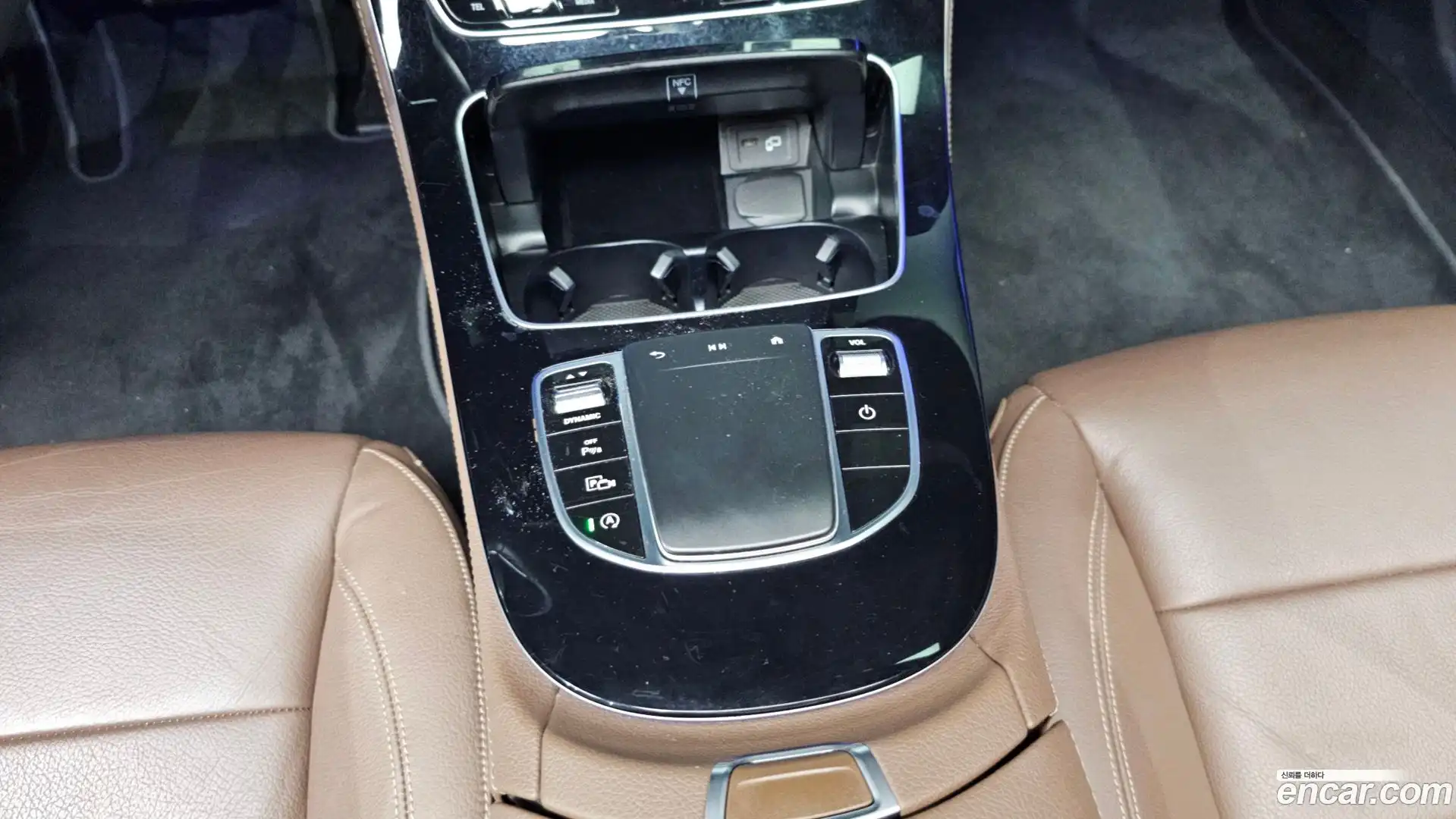 E-Class Mercedes-Benz 2021.3-OPTION-023