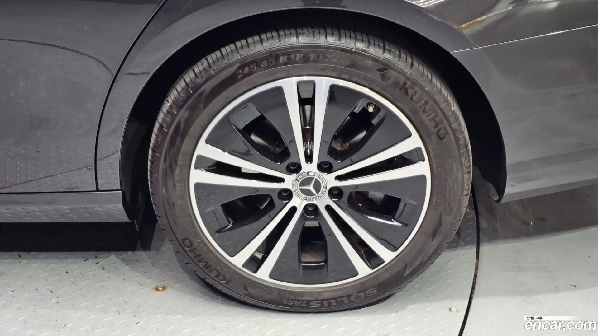 E-Class Mercedes-Benz 2021.3-OUTER-031