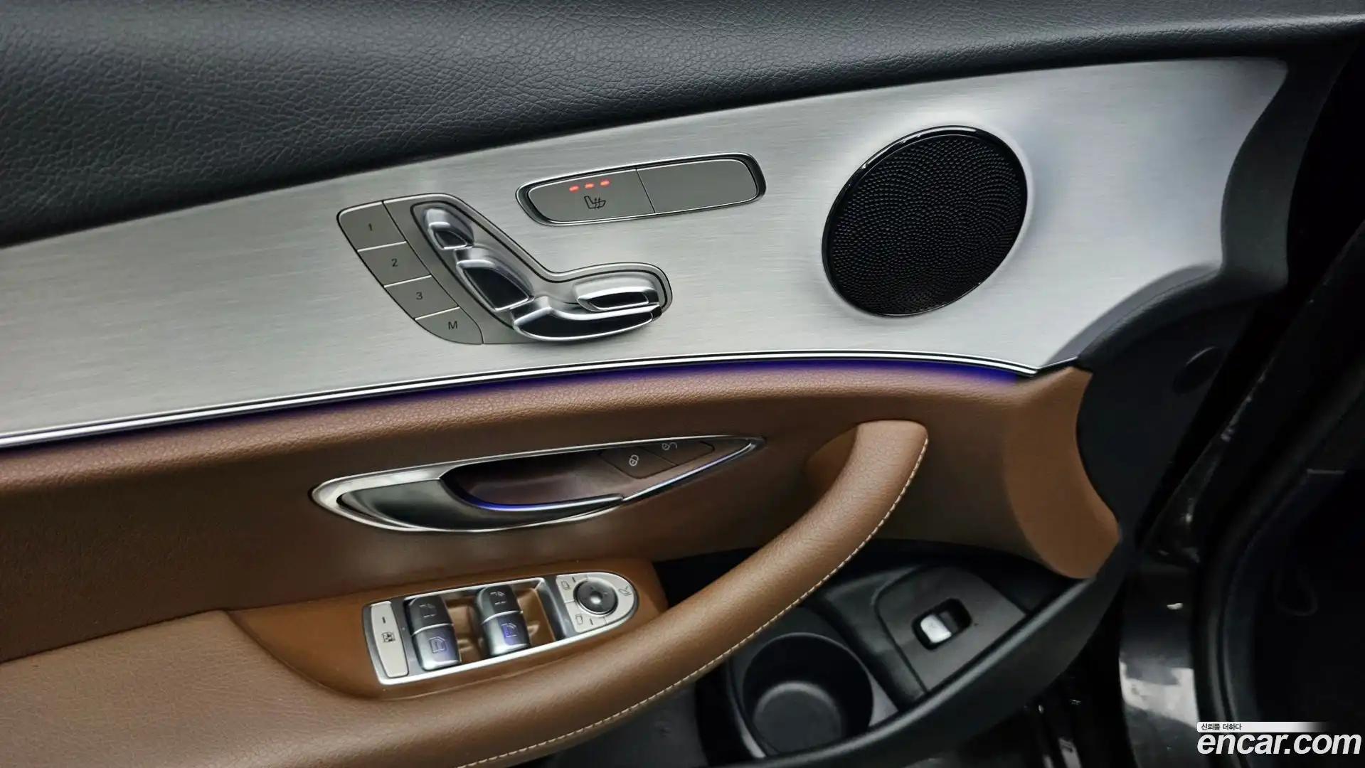 E-Class Mercedes-Benz 2021.3-INNER-034
