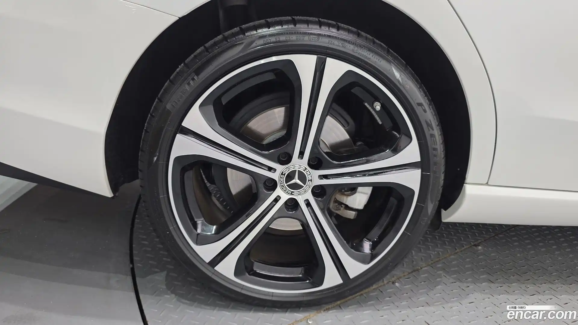 C-Class Mercedes-Benz 2023.2-OUTER-005