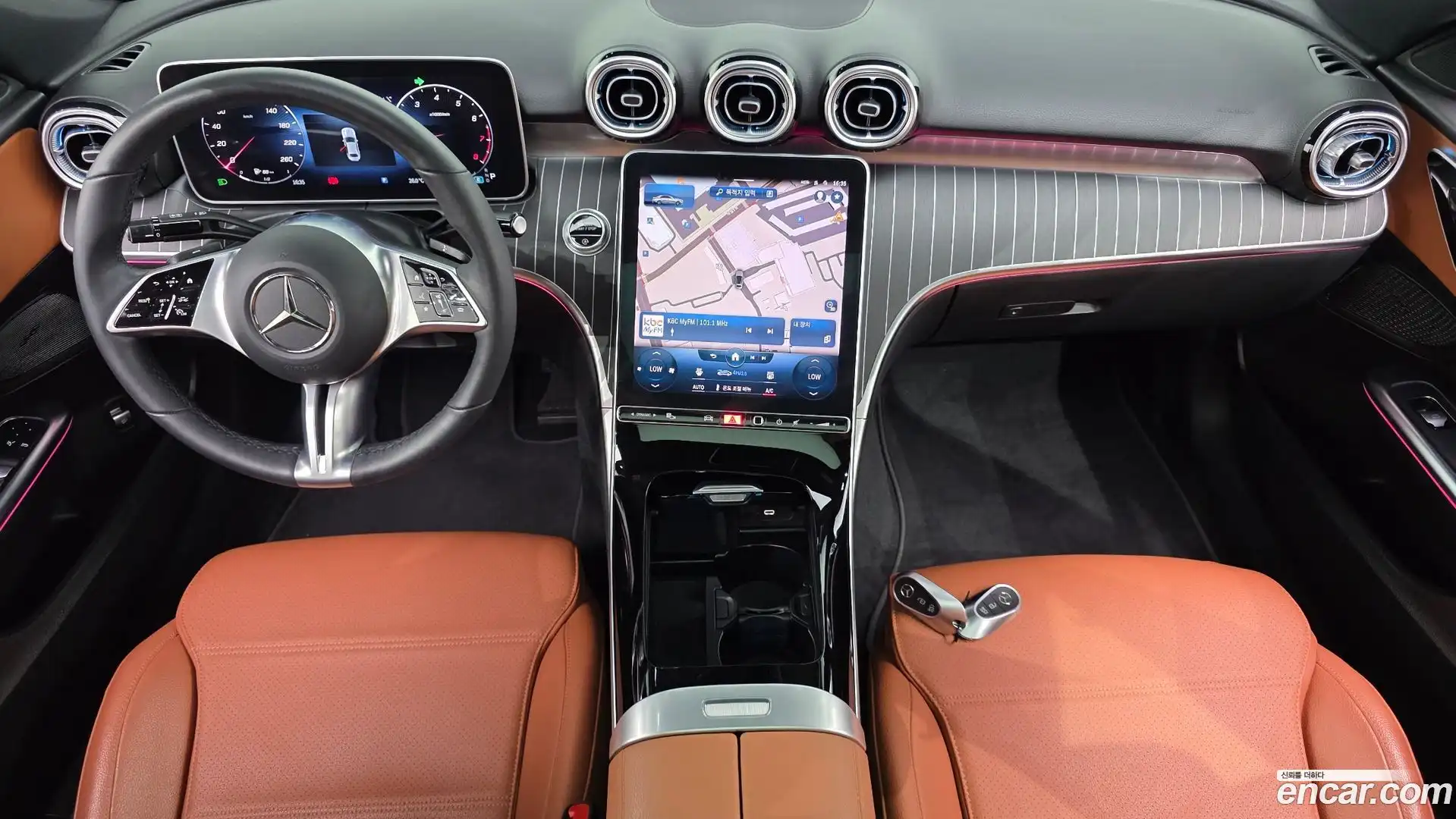 C-Class Mercedes-Benz 2023.2-INNER-007
