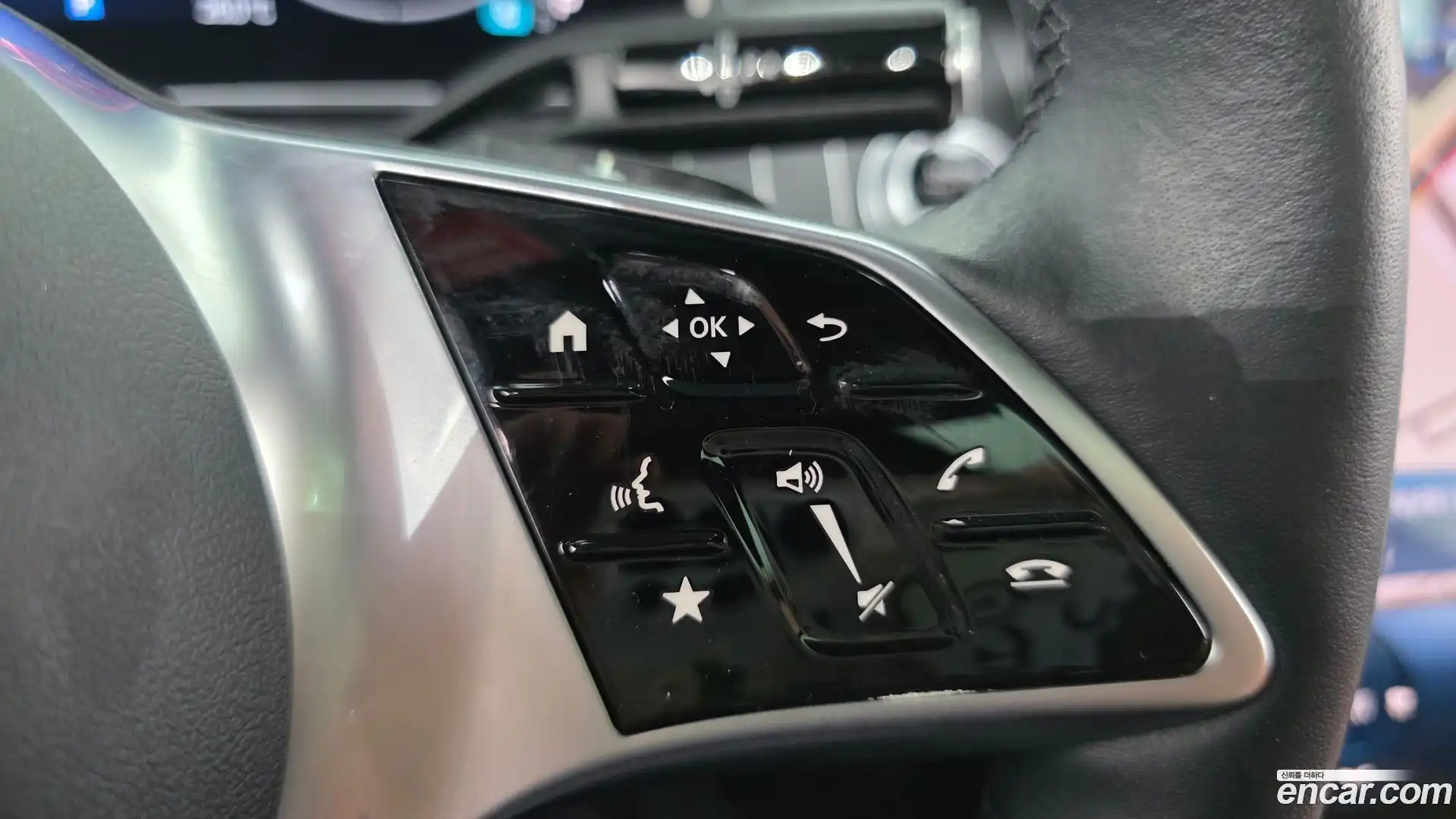 C-Class Mercedes-Benz 2023.2-OPTION-020