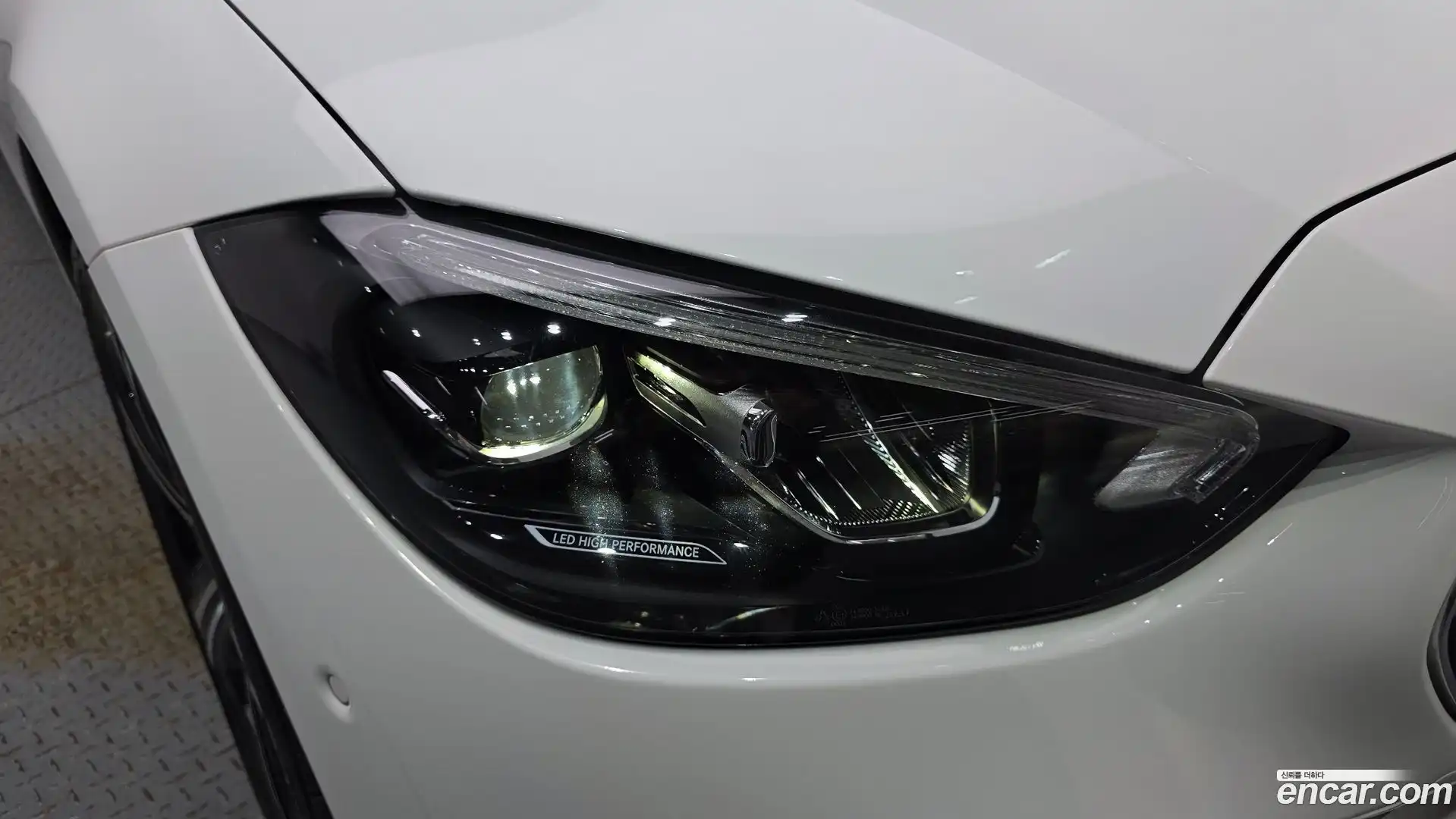 C-Class Mercedes-Benz 2023.2-OUTER-032