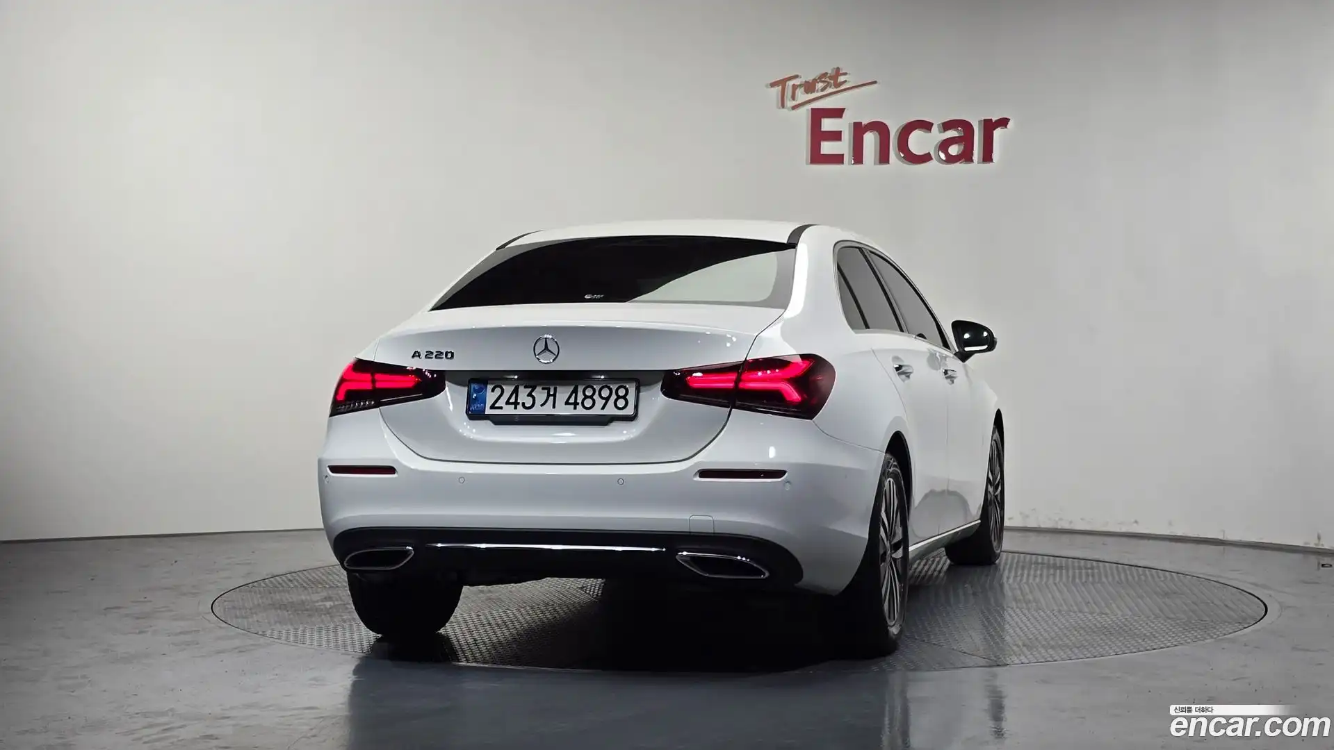 A-Class Mercedes-Benz 2022.1-OUTER-004
