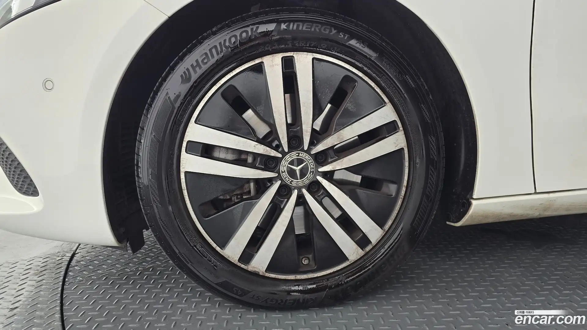 A-Class Mercedes-Benz 2022.1-OUTER-005