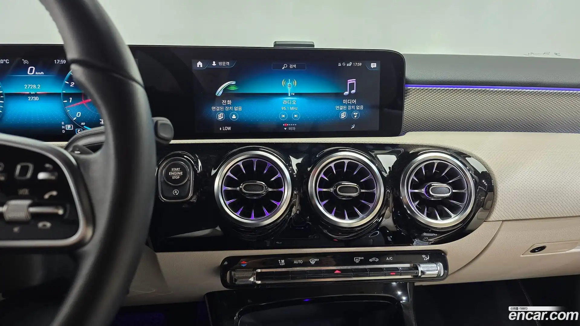A-Class Mercedes-Benz 2022.1-OPTION-016