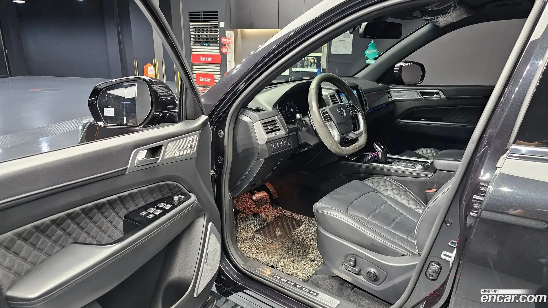 Rexton KG Mobility 2020.11-INNER-010