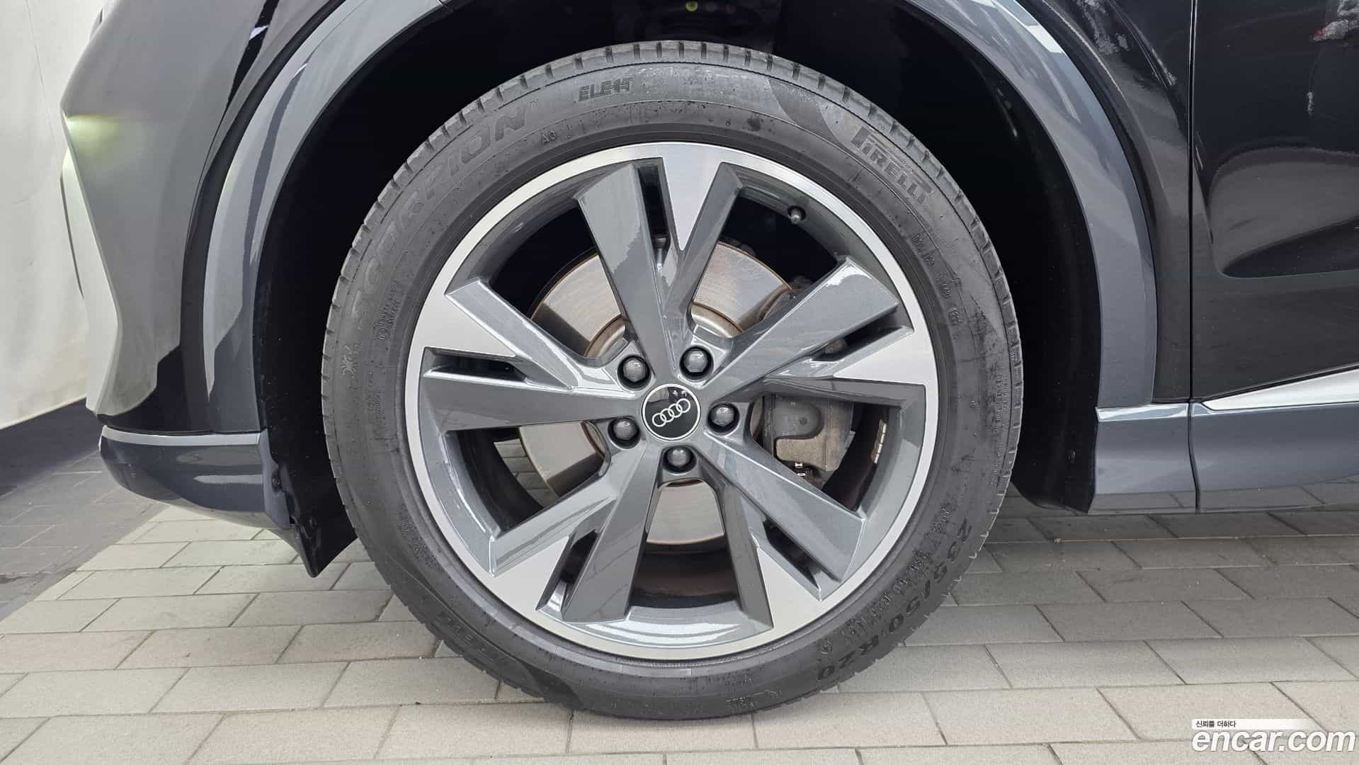 Q4 e-tron Audi 2022.9-OUTER-005