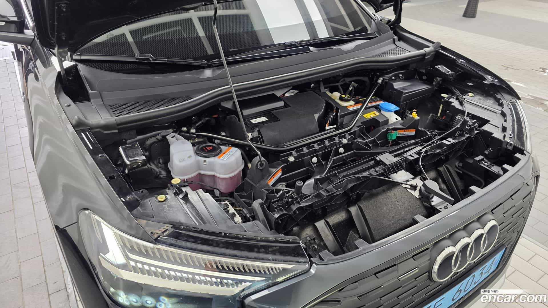 Q4 e-tron Audi 2022.9-OUTER-006