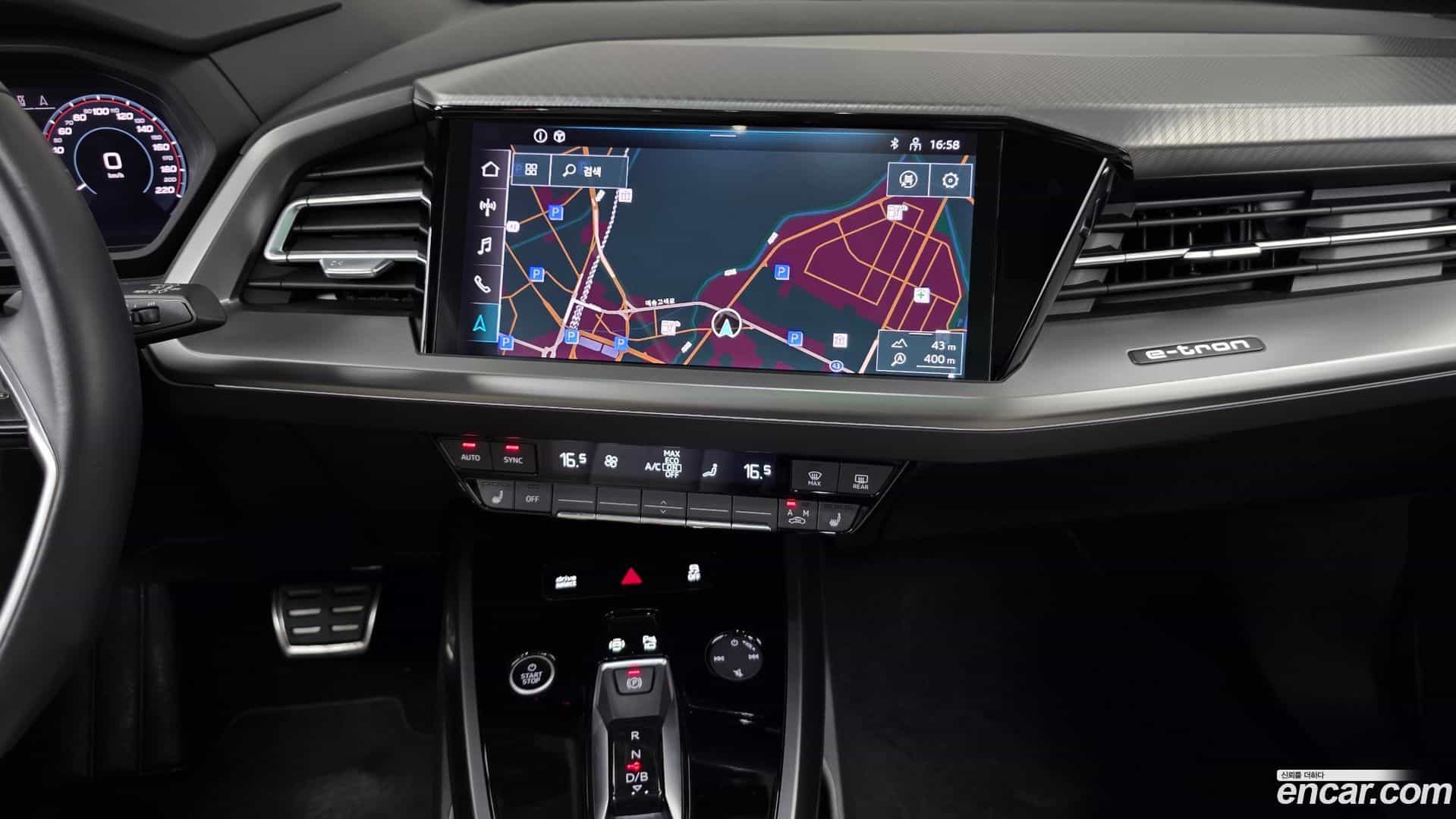 Q4 e-tron Audi 2022.9-OPTION-018