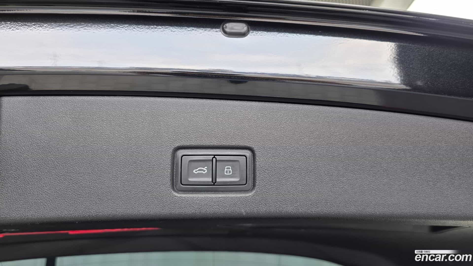 Q4 e-tron Audi 2022.9-OPTION-045