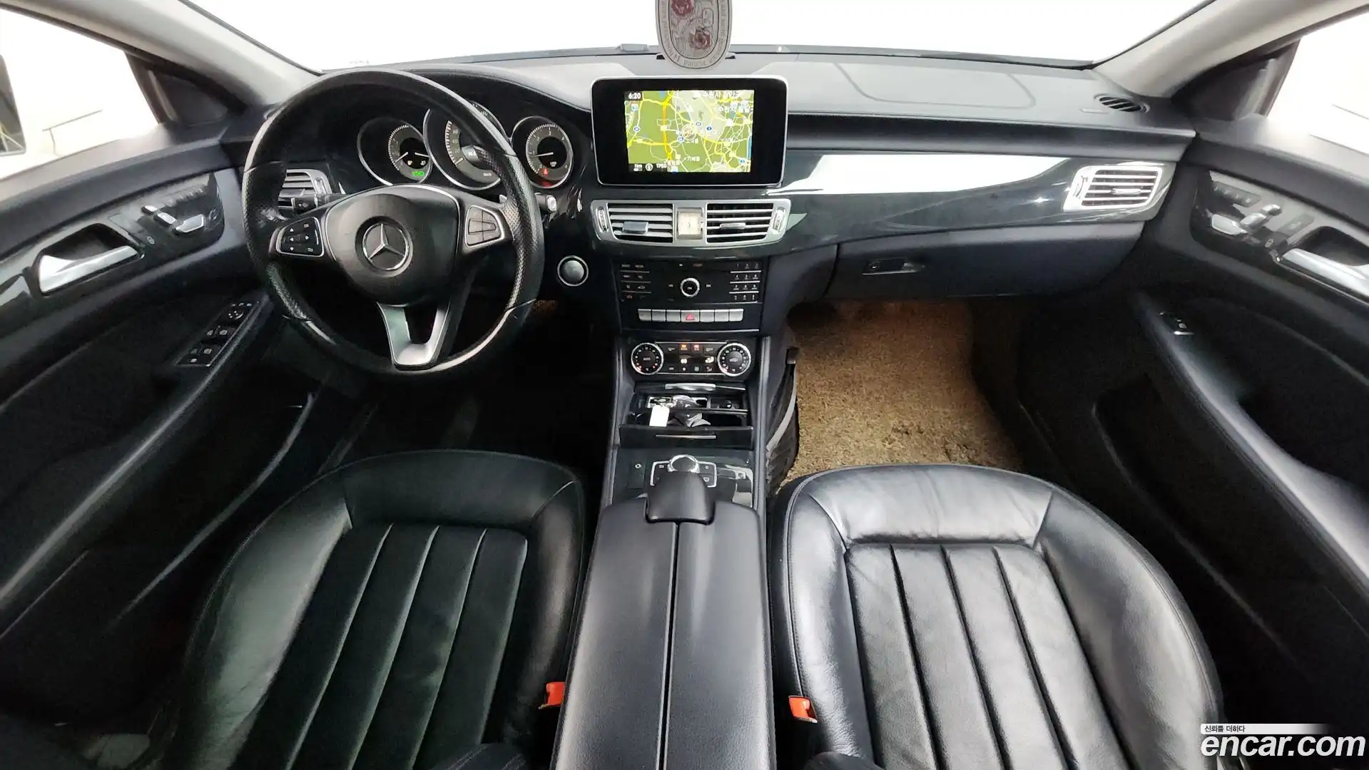 CLS-Class Mercedes-Benz 2016.2-INNER-007