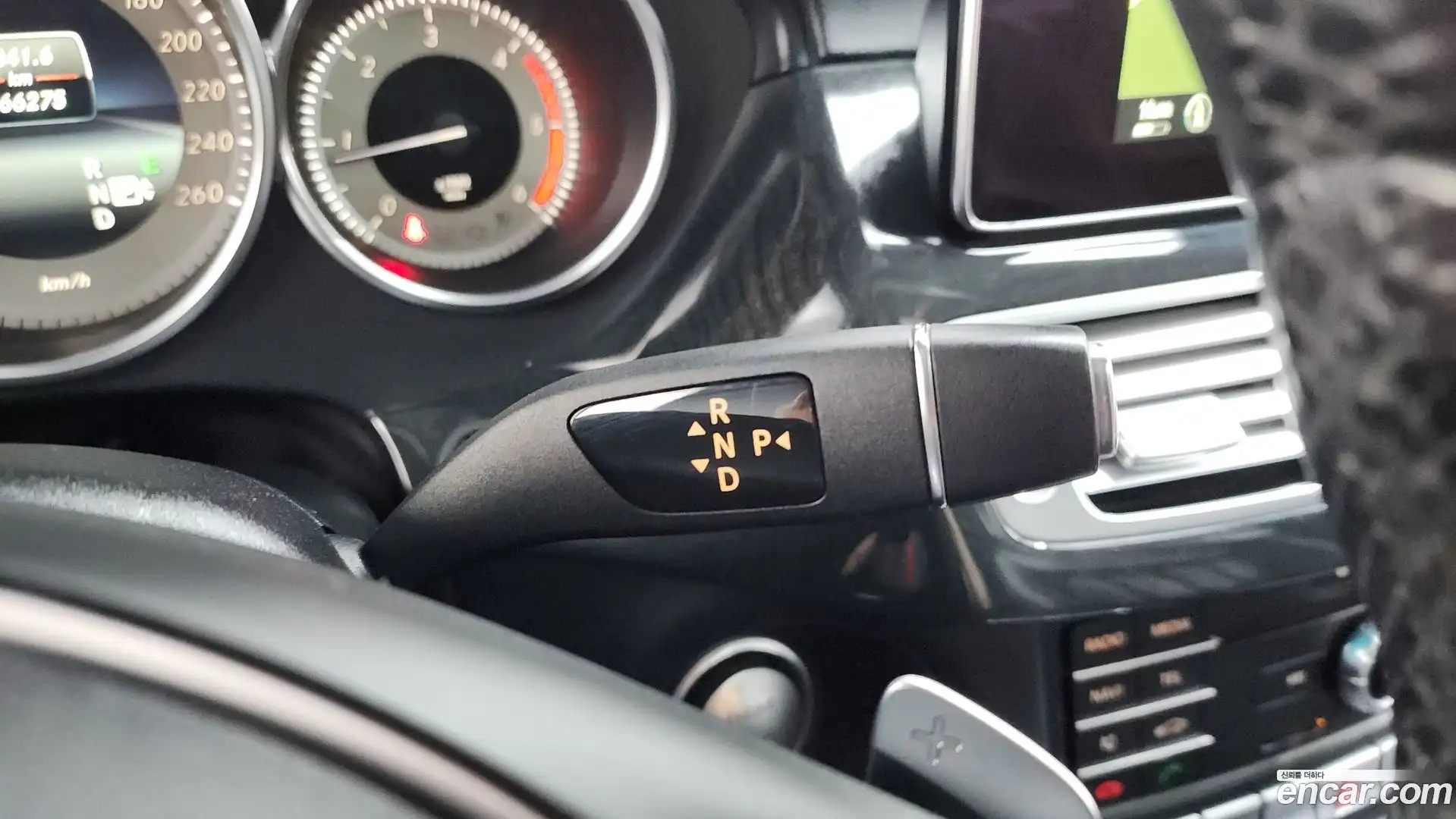 CLS-Class Mercedes-Benz 2016.2-INNER-009