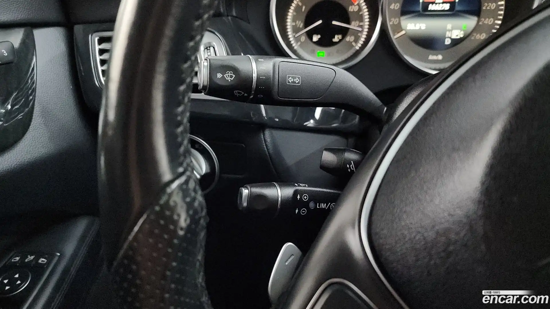 CLS-Class Mercedes-Benz 2016.2-OPTION-019