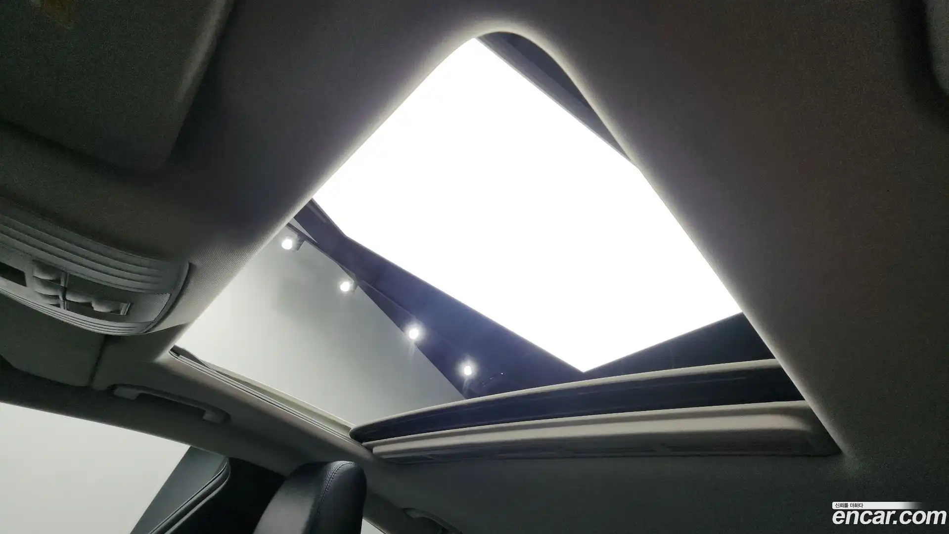 CLS-Class Mercedes-Benz 2016.2-OPTION-020