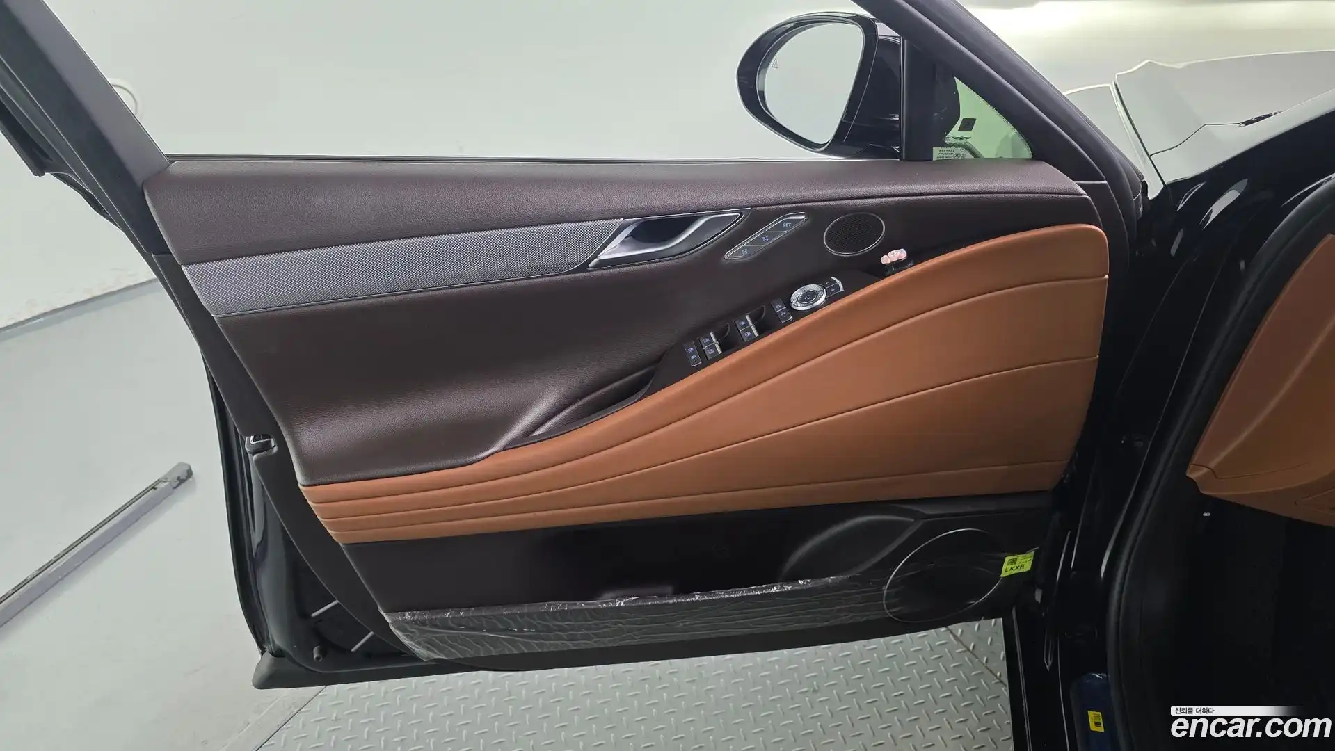 G80 Genesis 2022.4-INNER-034