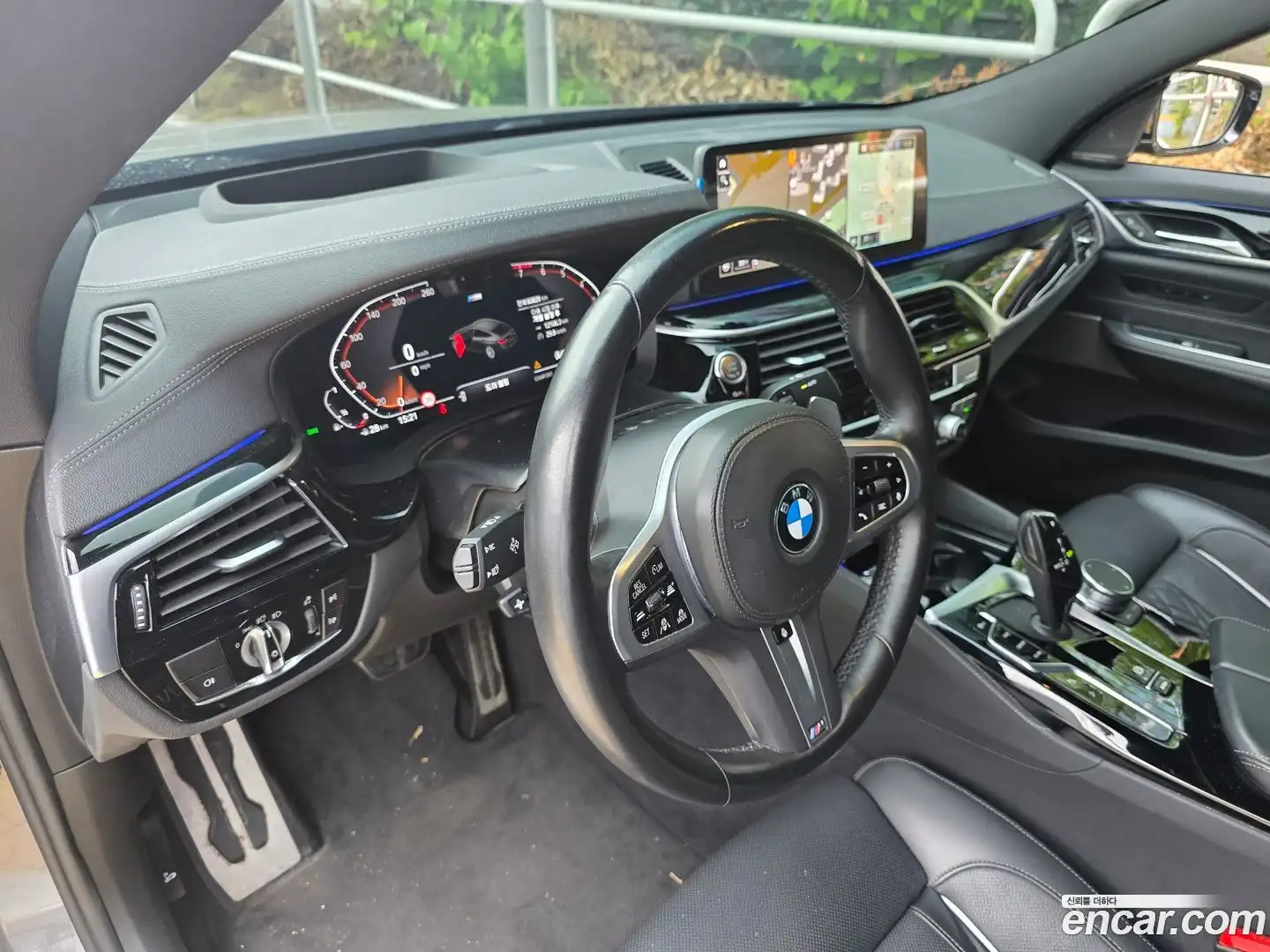 Gran Turismo BMW 2022.7-INNER-007