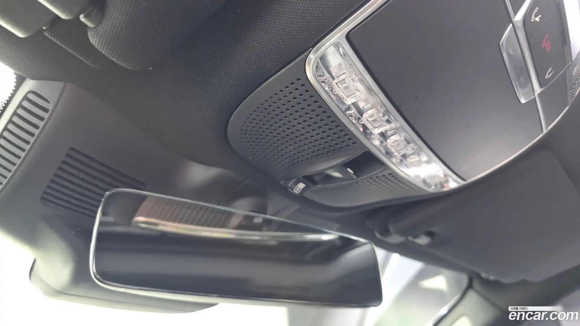 S-Class Mercedes-Benz 2017.10-OPTION-043