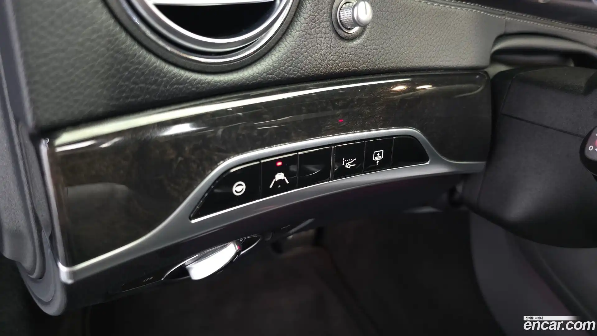 S-Class Mercedes-Benz 2017.10-OPTION-046