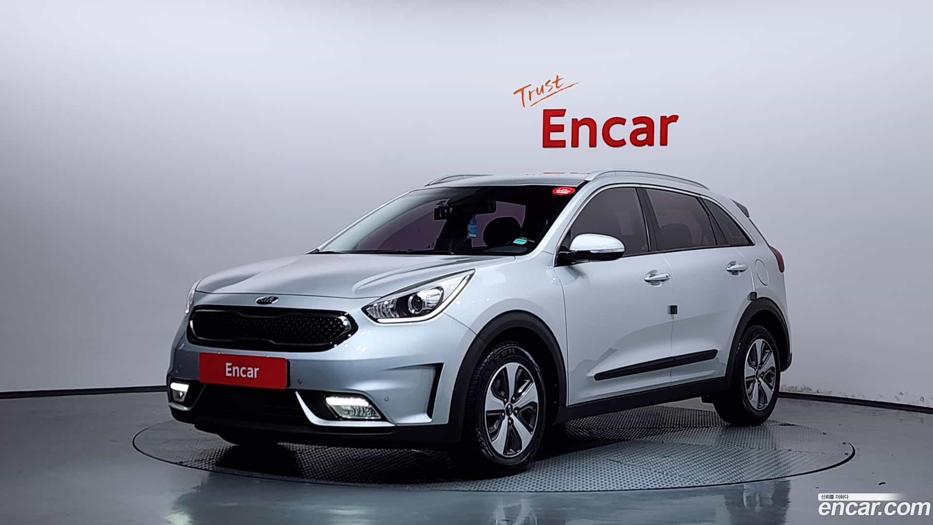 Niro Kia 2016.10-OUTER-001