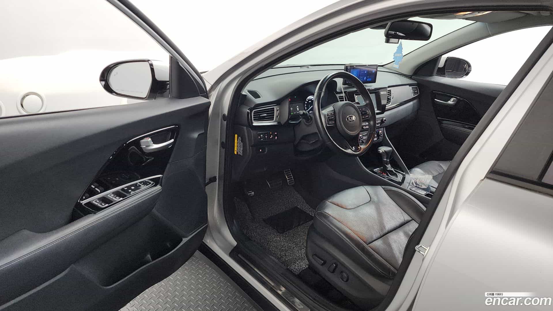 Niro Kia 2016.10-INNER-010