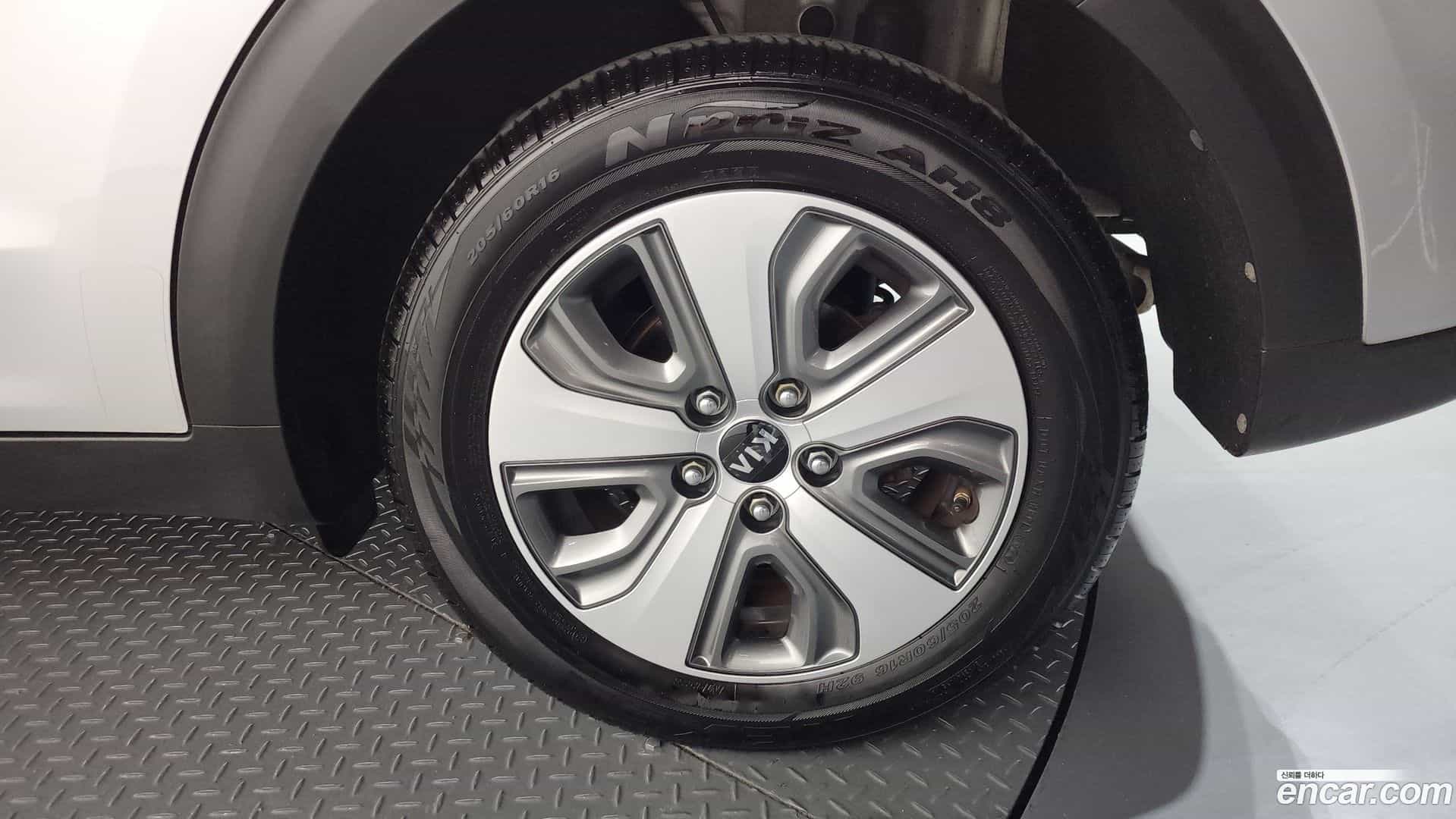 Niro Kia 2016.10-OUTER-031