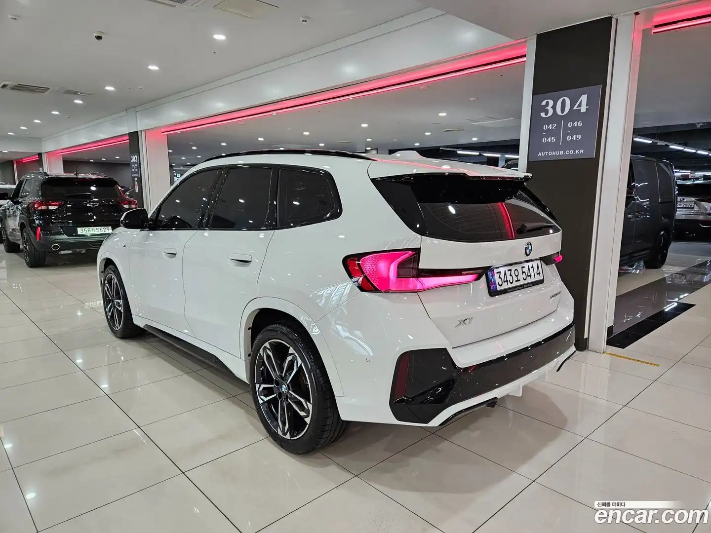 X1 BMW 2023.4-OUTER-002